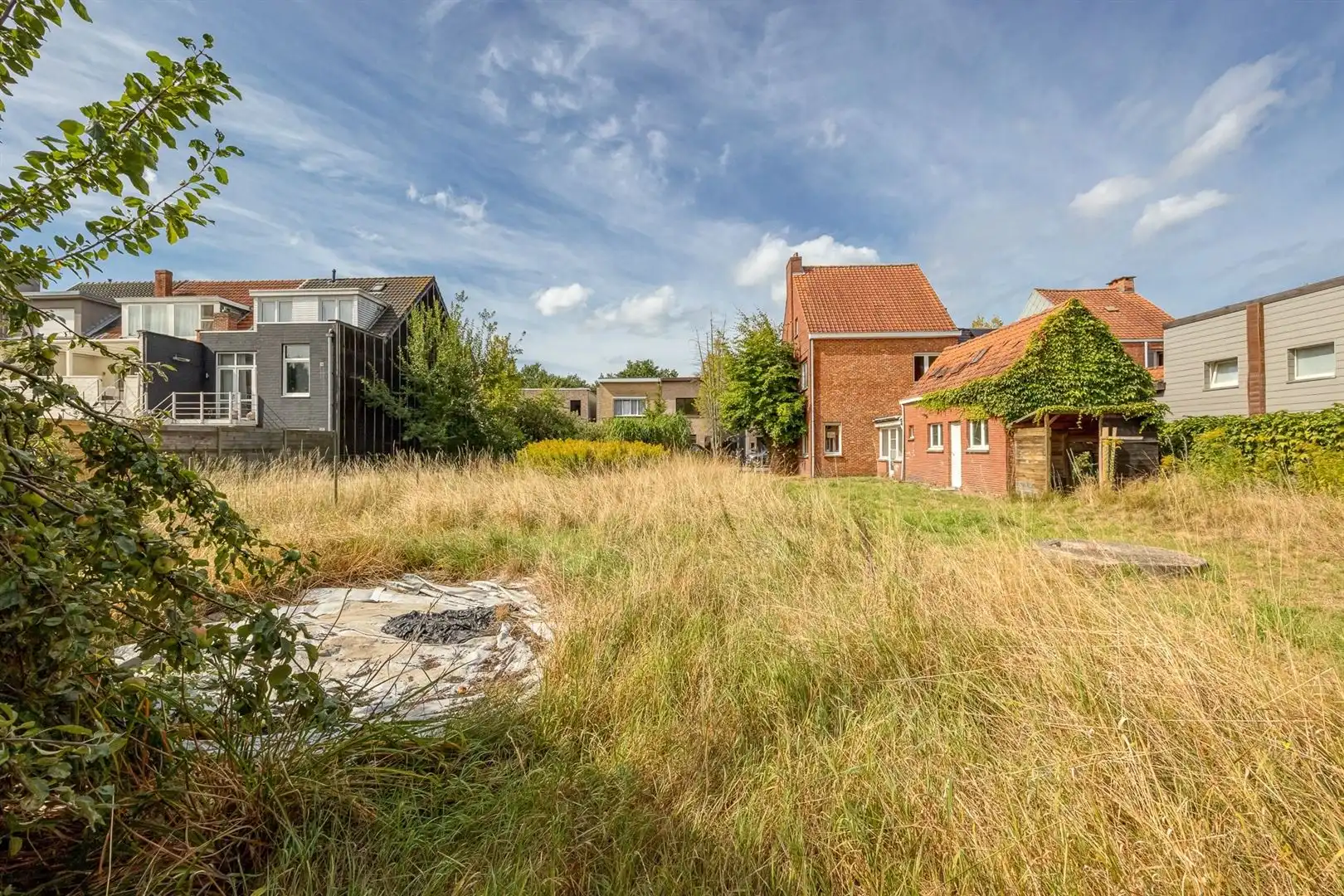 Bouwgrond voor halfopen woning in kindvriendelijke straat foto 2