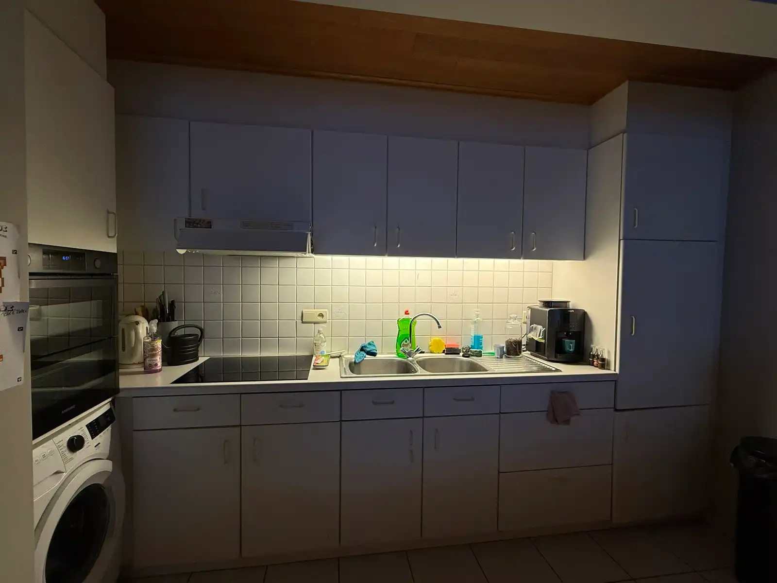 Gelijkvloers tweeslaapkamerappartement met staanplaats foto 3