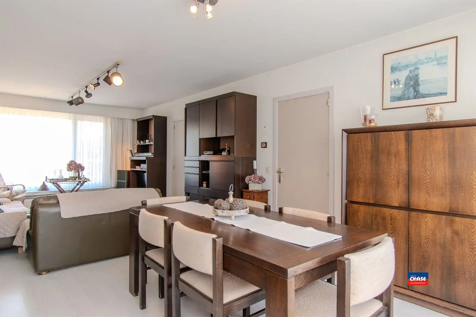 HOB met drie slaapkamers, garage en tuin foto 4