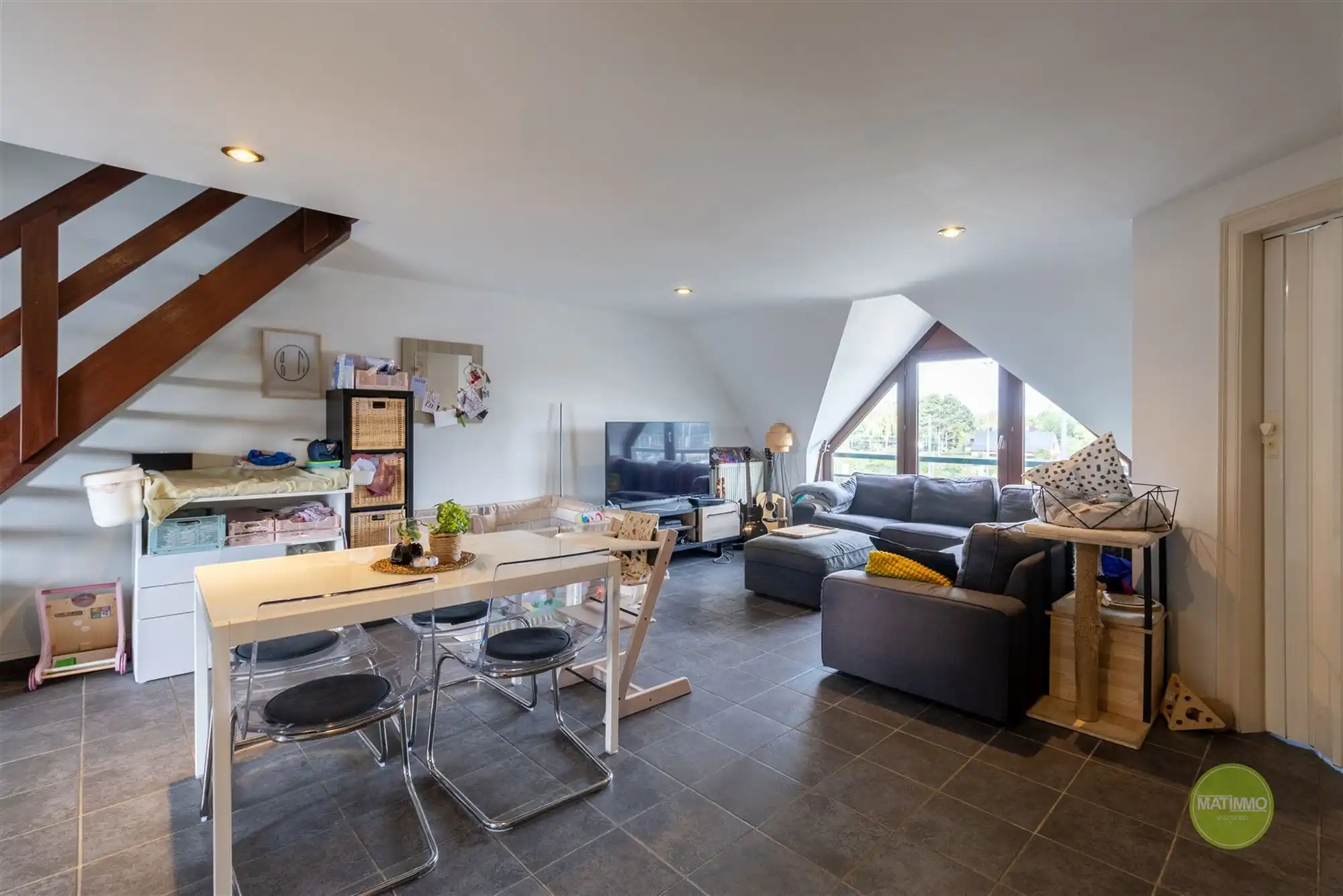 Duplex app met 1 slaapkamer, terras, lift én garage te Mol foto 3