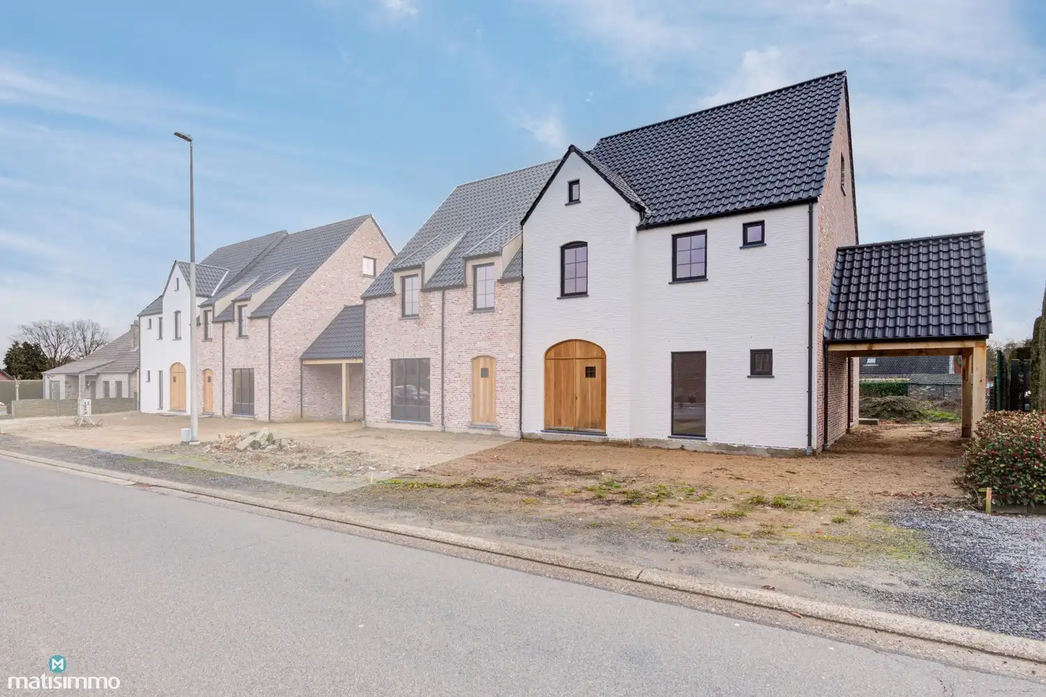 RUSTIG GELEGEN ENERGIEZUINIGE NIEUWBOUWWONING NABIJ HET GROEN TE OUDSBERGEN foto 2