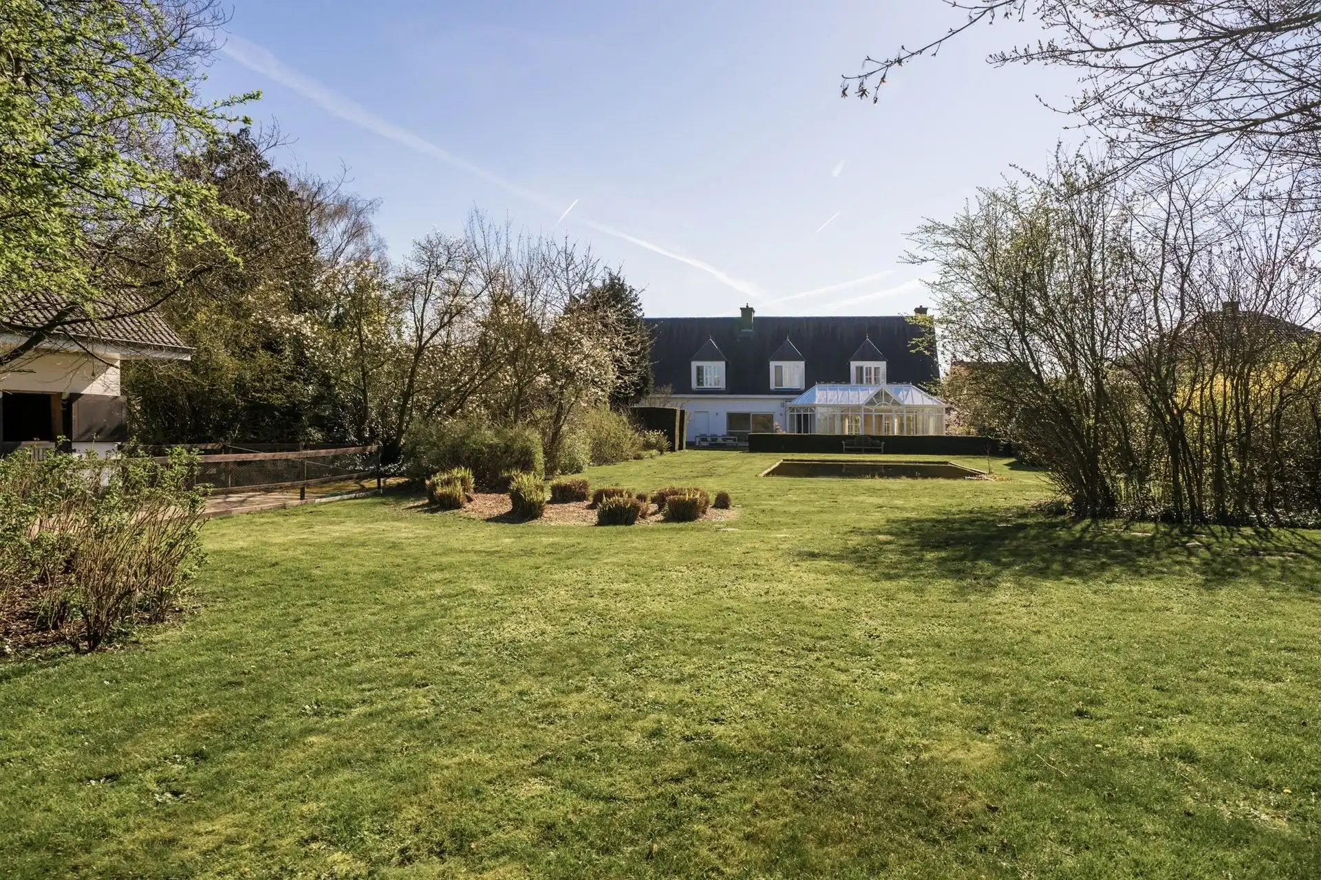 Exclusieve villa met paardenfaciliteiten  foto 3