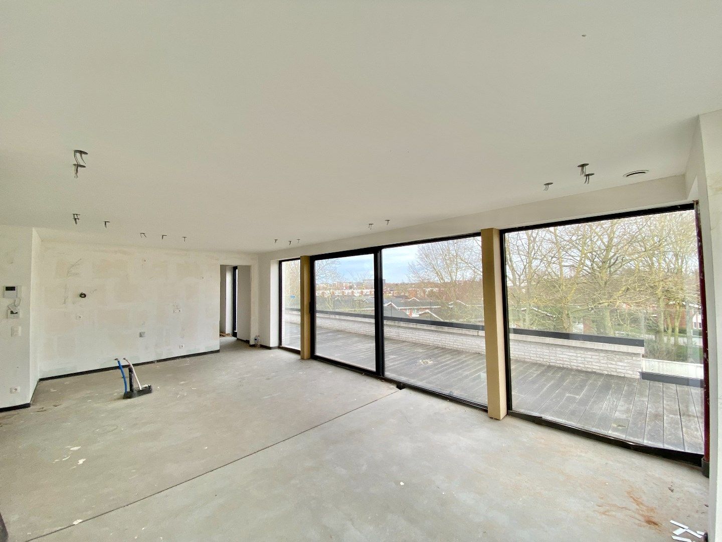 LUXE HOEKAPPARTEMENT  (120M²) MET 3 SLPKS, 2 BADKAMERS EN GROOT TERRAS (67M²) foto 6