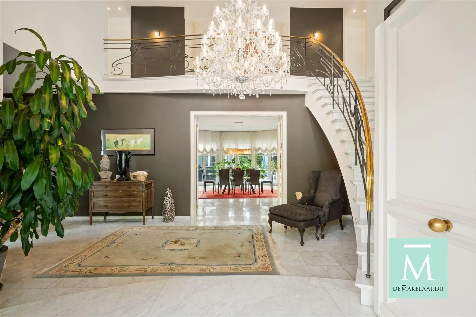 Stijlvolle villa met prachtige tuin, gelegen in het groen foto 6