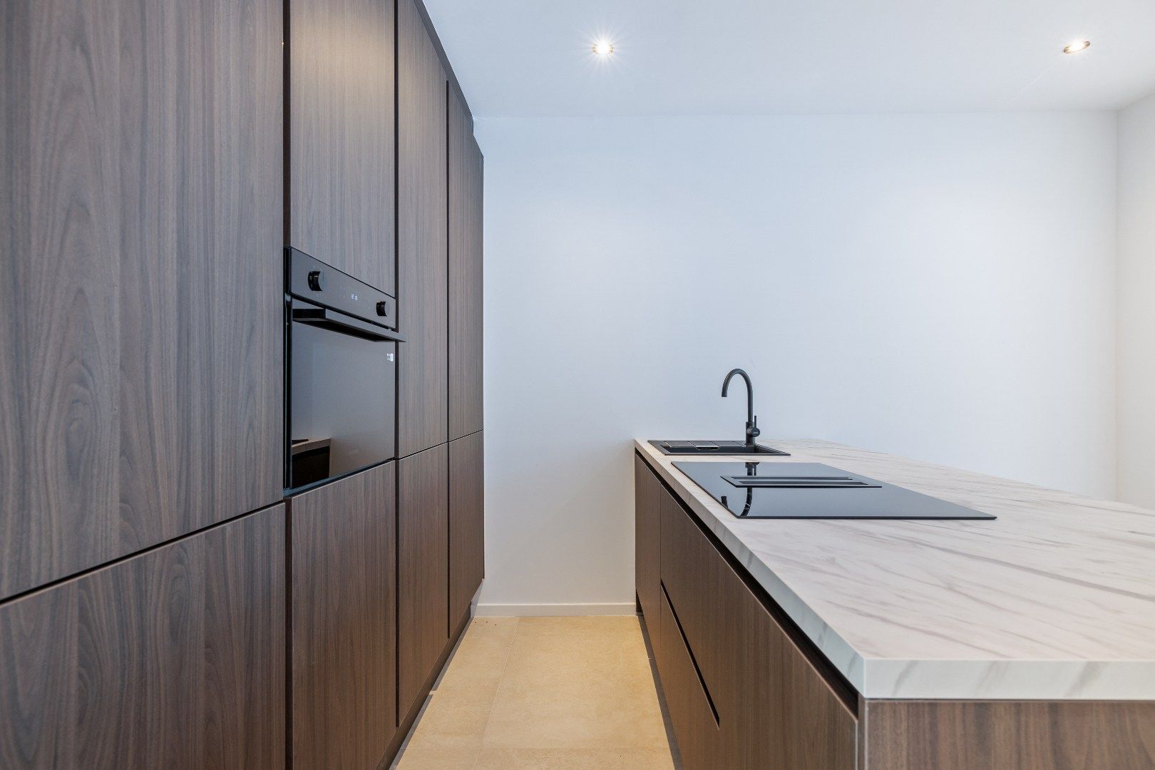 Luxueus, gerenoveerde woning met EPC: A-label te Sint-Niklaas! foto 6
