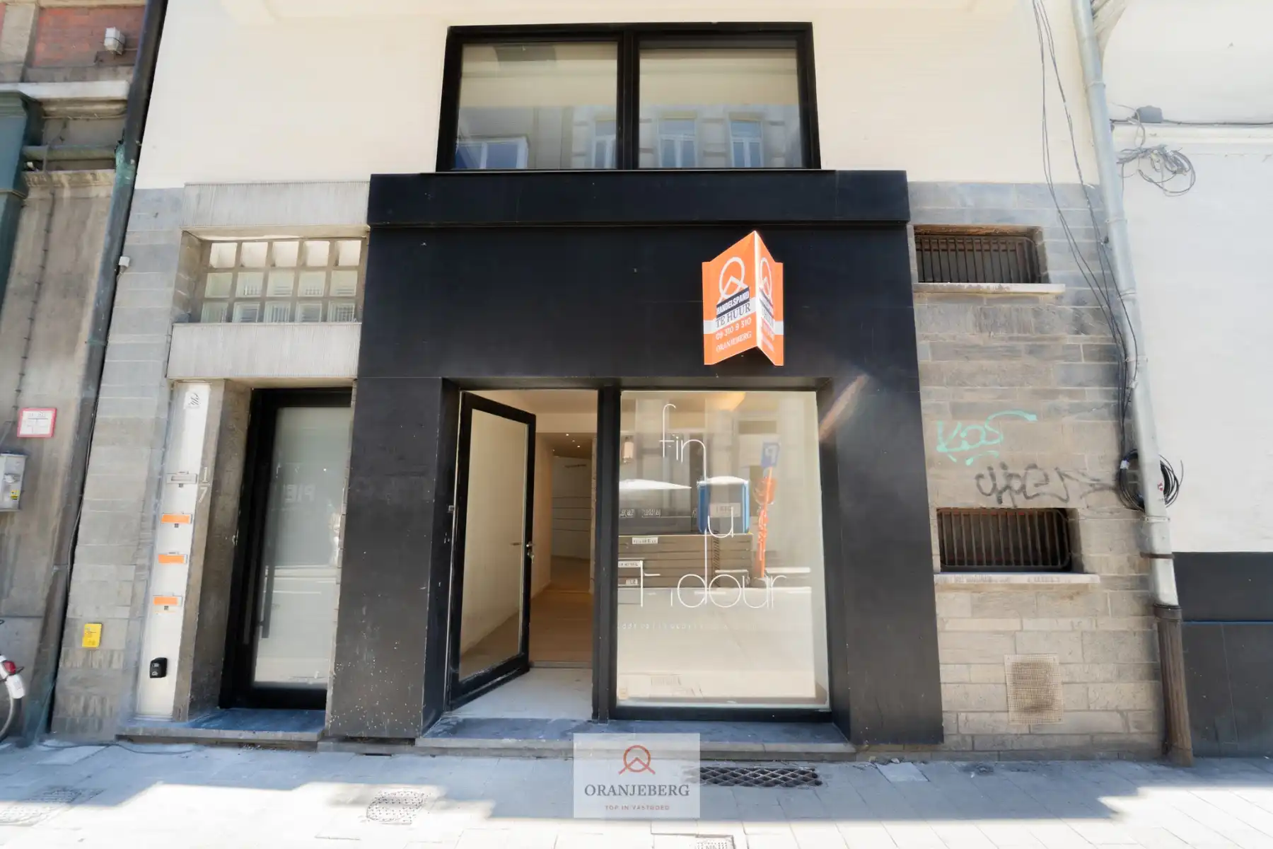 TOP gelegen handelspand foto 15