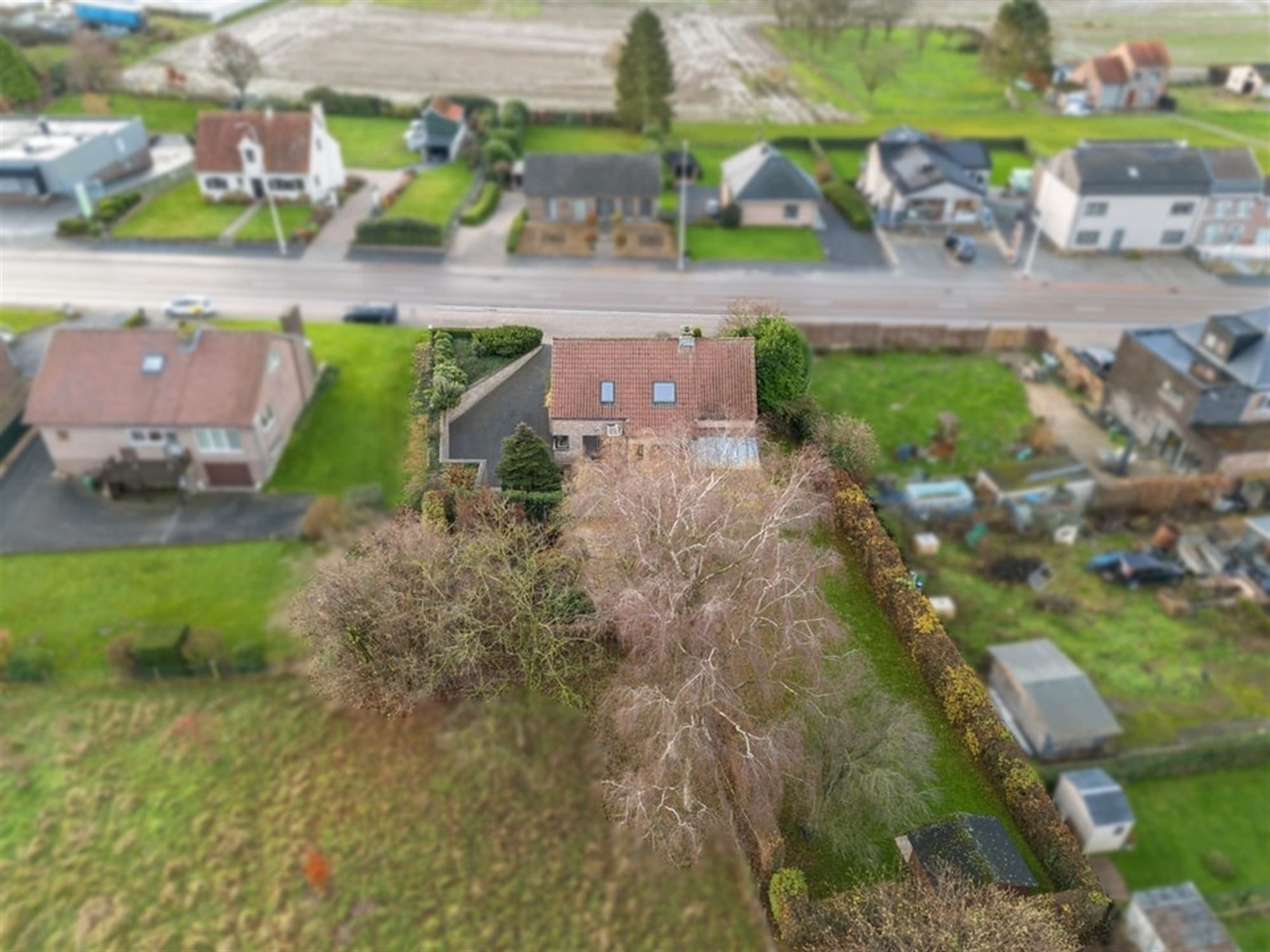 KARAKTERVOLLE GEZINSWONING MET 4 SLKS OP EEN MOOI PERCEEL VAN 12A IN TONGEREN  foto 31