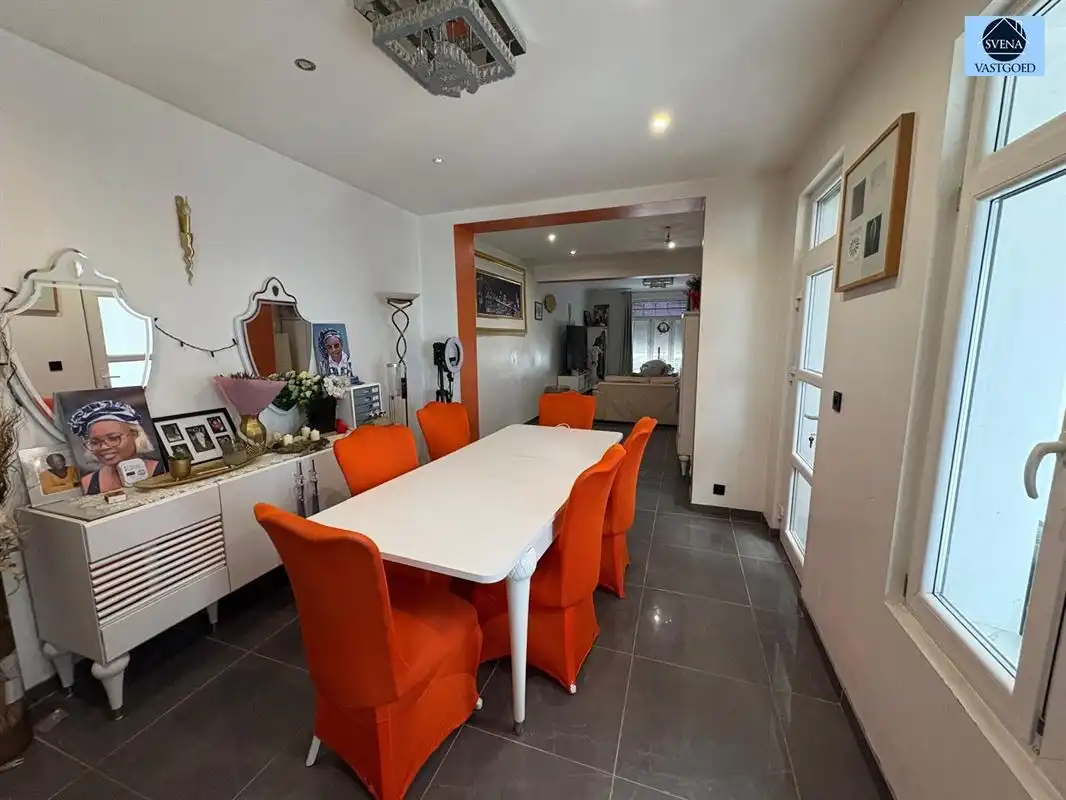 KARAKTERVOLLE WONING IN DE DORPSKERN VAN IDEGEM foto 5