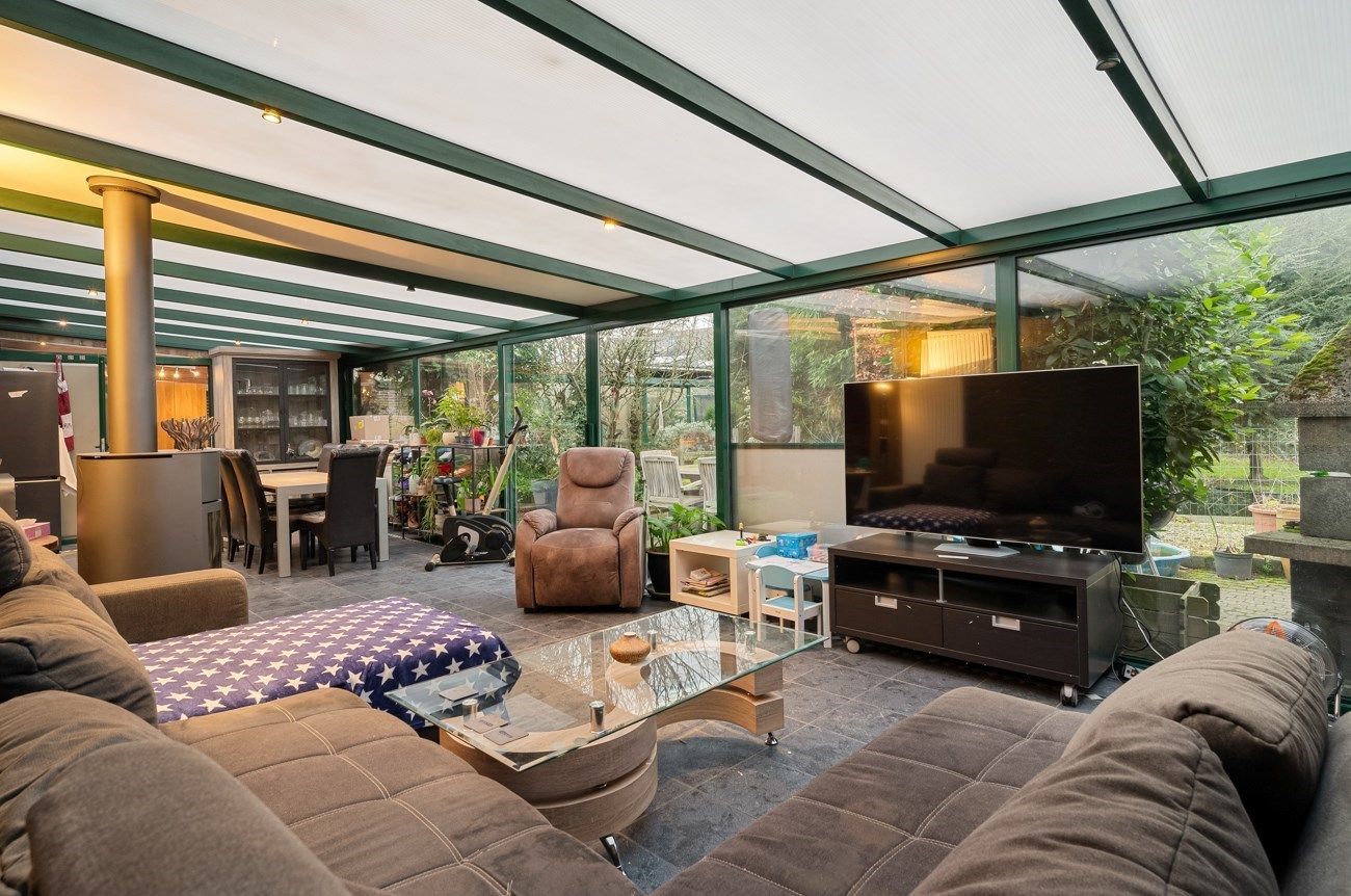 Goed gelegen villa in hoeve-stijl met ruime tuin foto 9