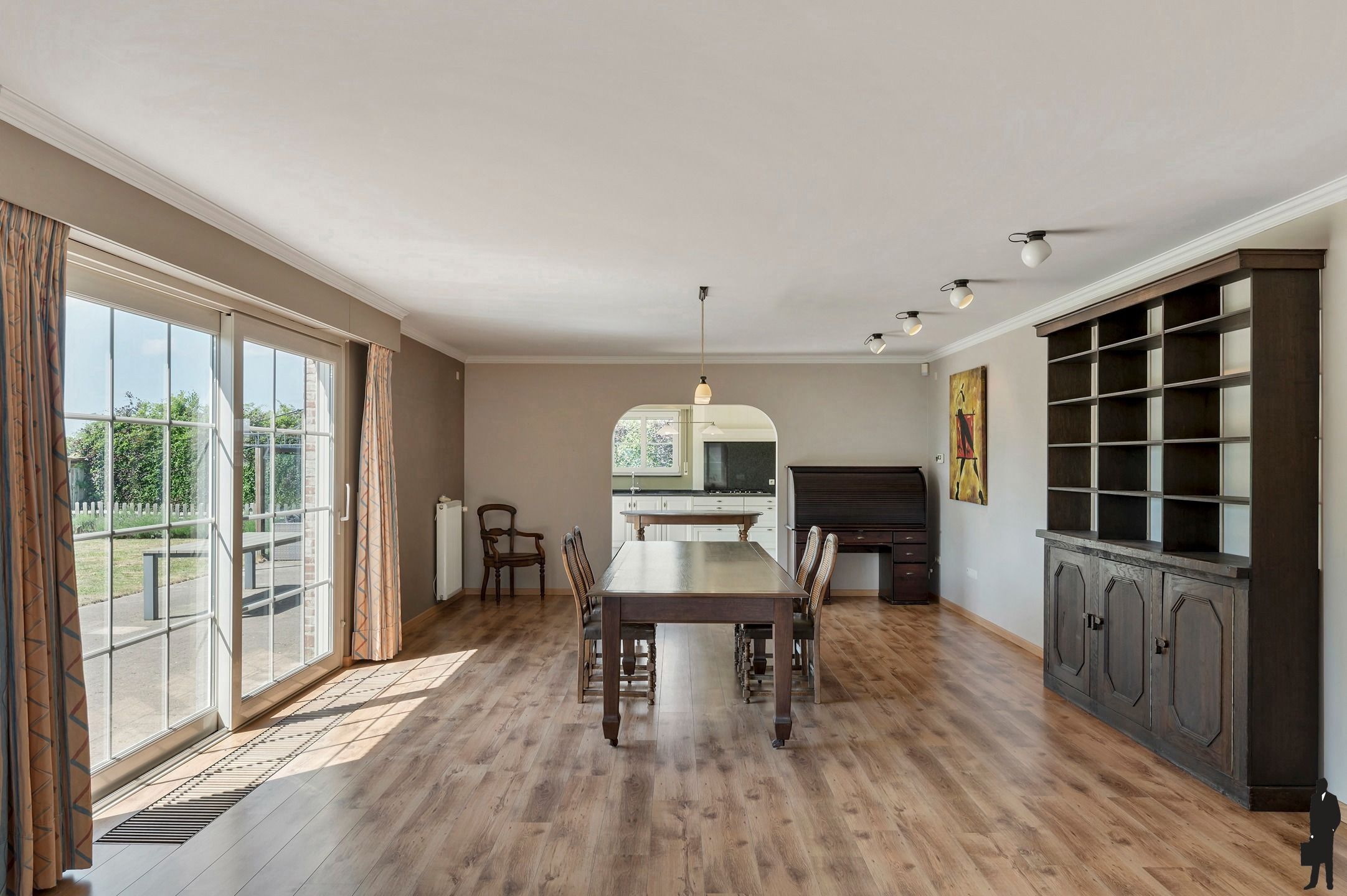 Ruime landelijke woning met tijdloze architectuur foto 2