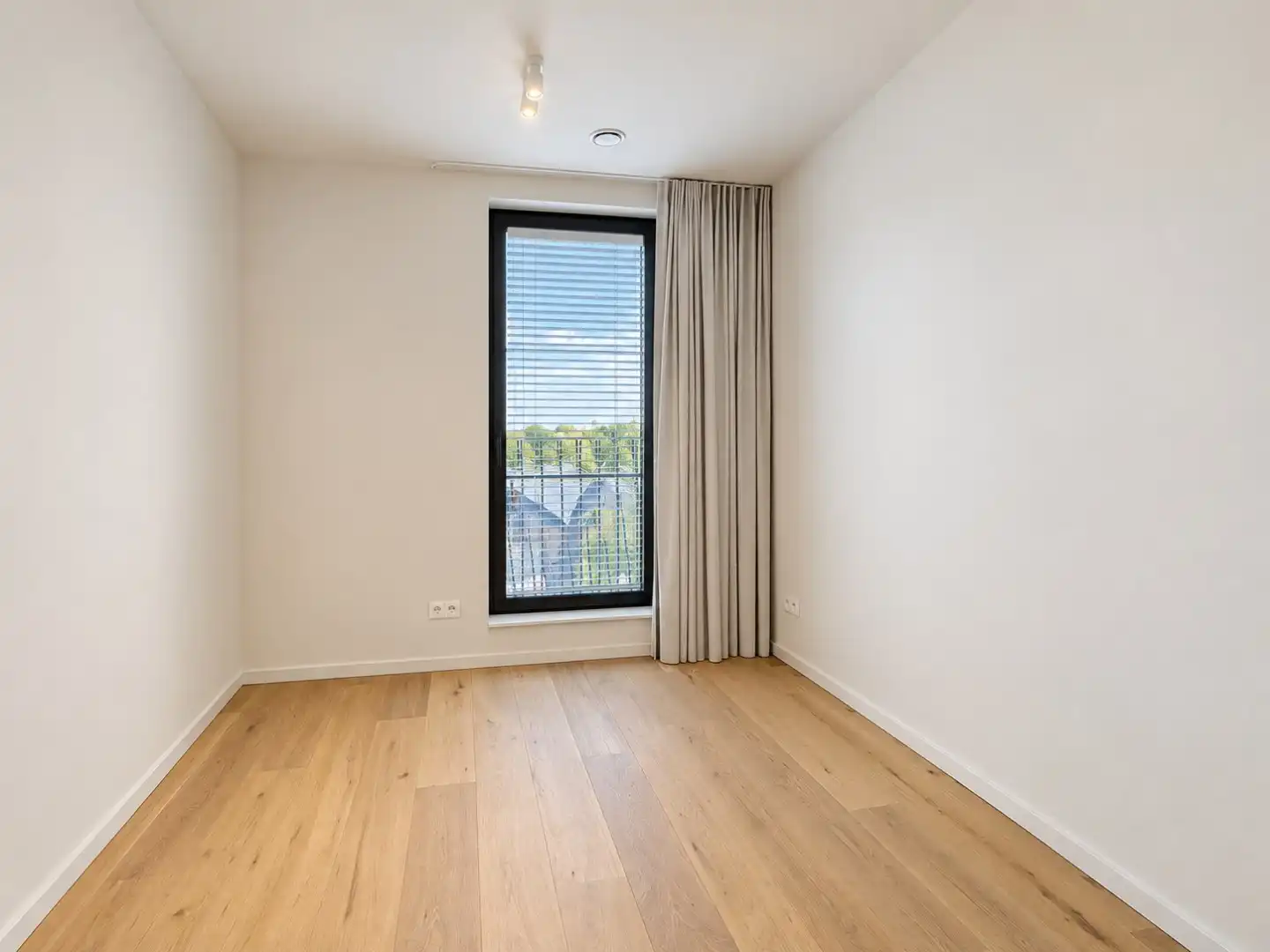 Ruime prachtige penthouse met vier slaapkamers en twee terrassen foto 15