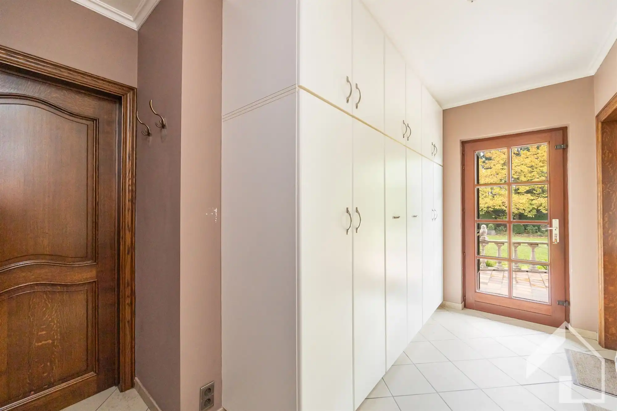 Ruime verzorgde woning in een rustige buurt  foto 23