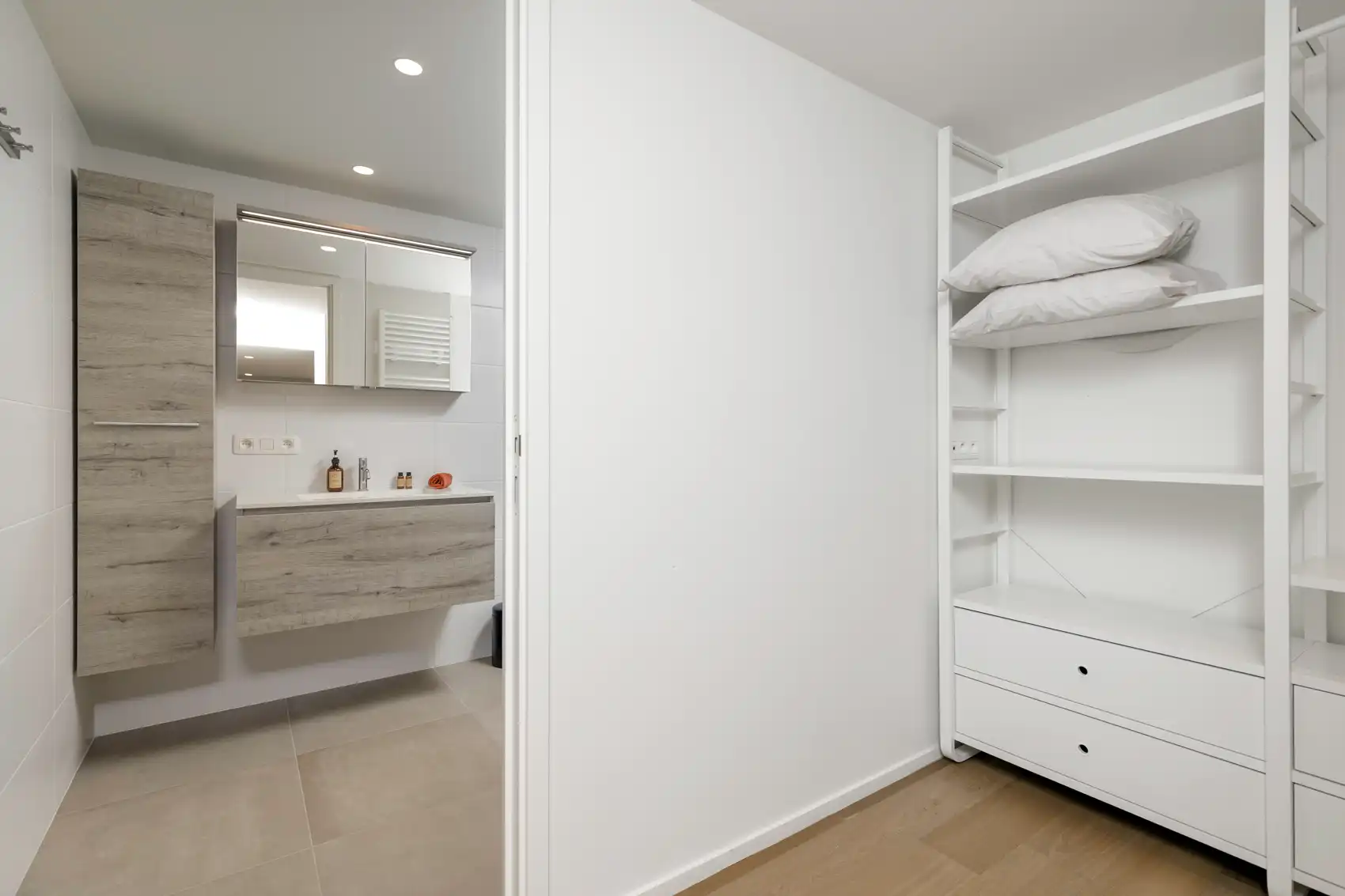 Vakantie appartement nabij het Staf Versluyscentrum foto 12