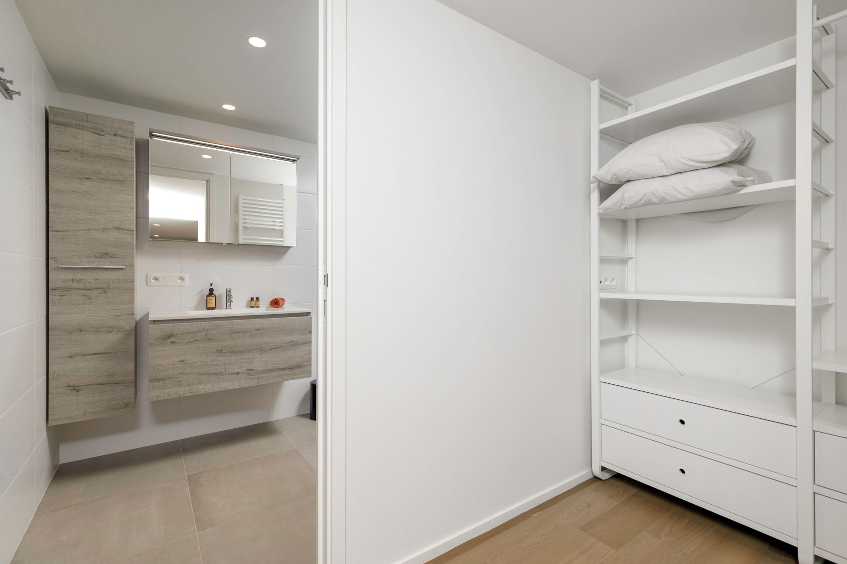 Vakantie appartement nabij het Staf Versluyscentrum foto 12