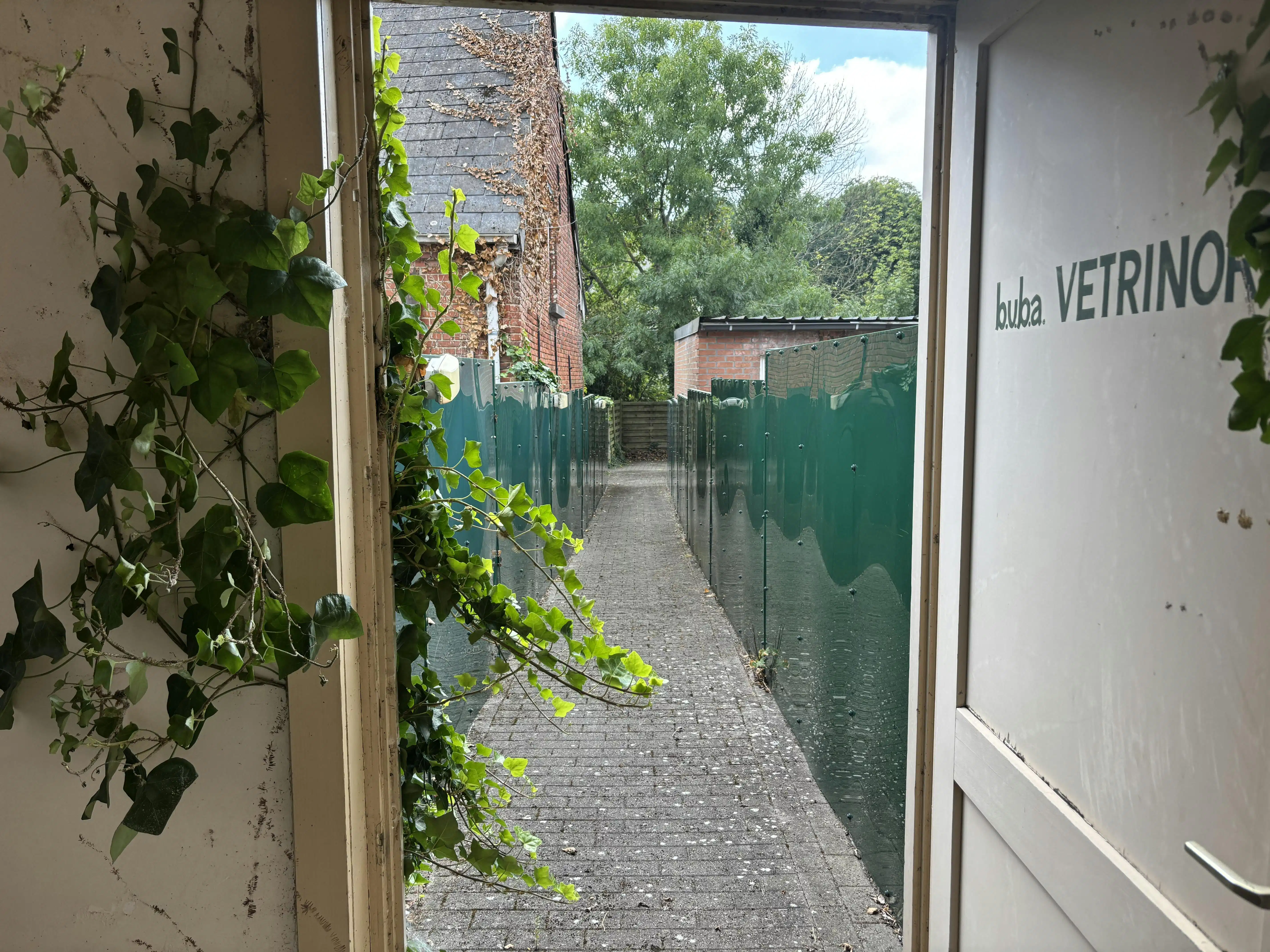 Handelspand met woonst te koop in centrum Brecht! foto 12