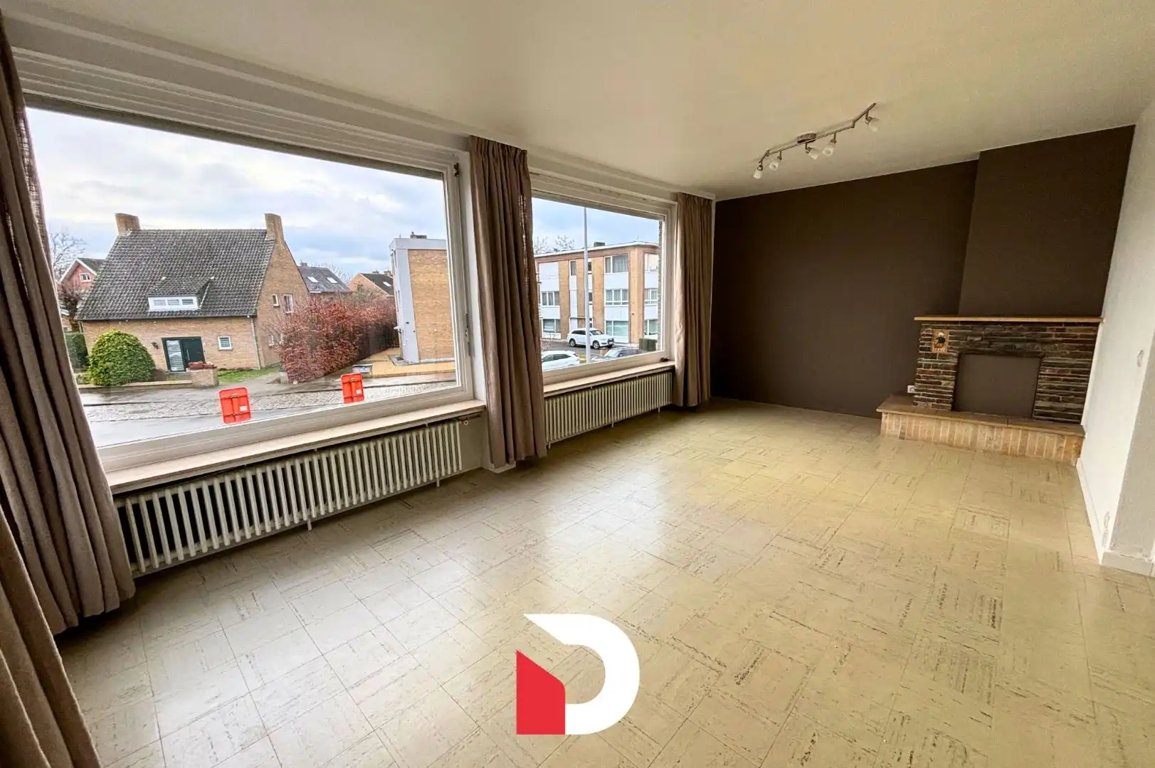 Lichtrijk gerenoveerd appartement, 3 slaapkamers en garagebox foto 4