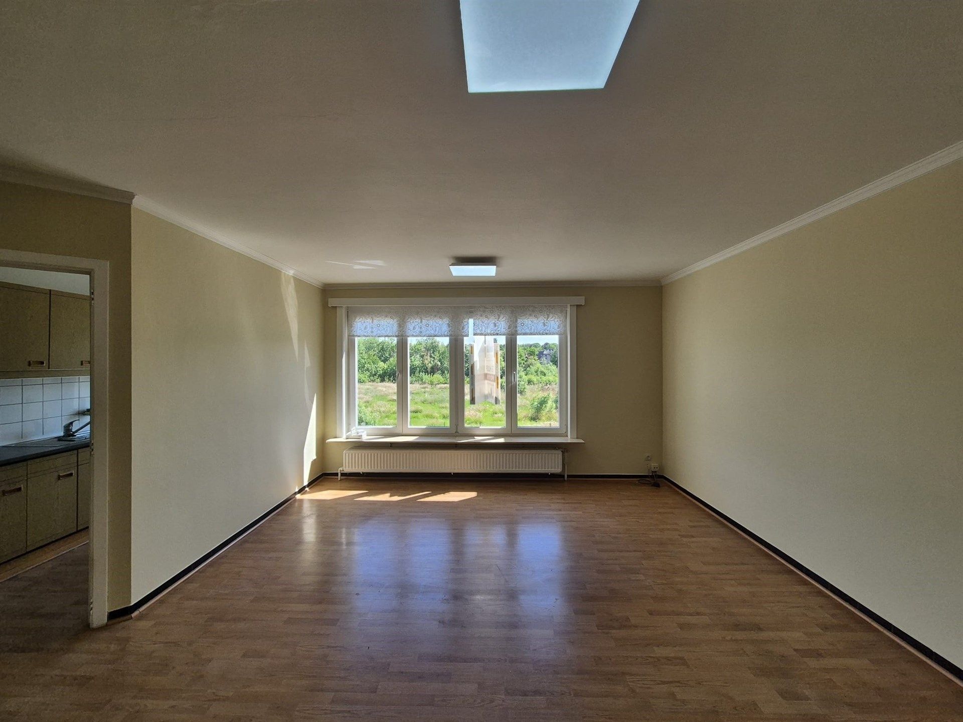 Gunstig gelegen appartement met garage.  foto 3