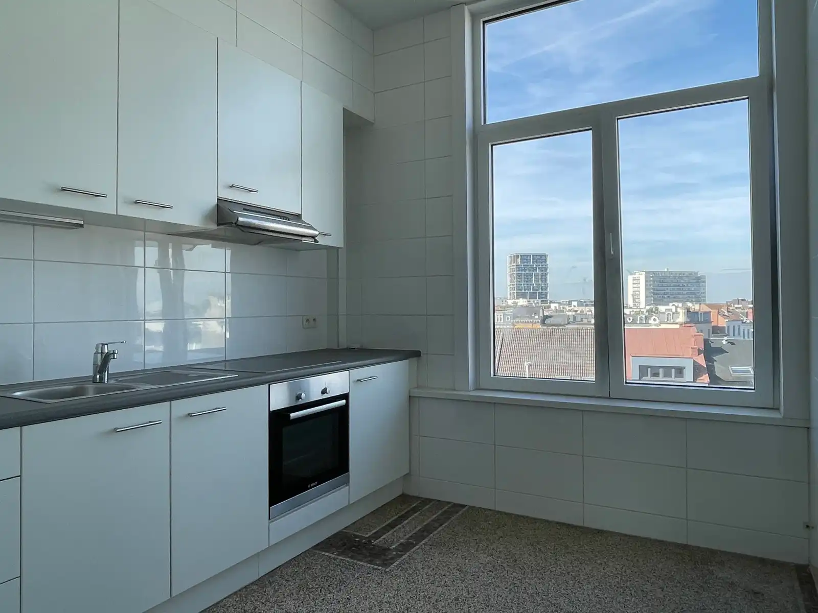 Ruim en licht appartement op het hippe Zuid foto 4
