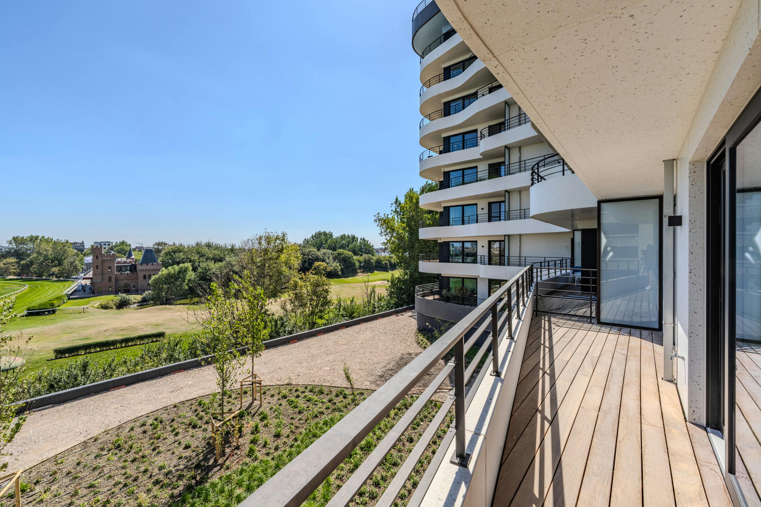 Prachtig nieuwbouw appartement met zicht op de Wellington Golf foto 38