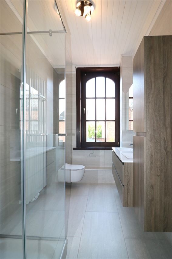 Charmevolle, vernieuwde woning met 3 slps en stadstuin foto 16