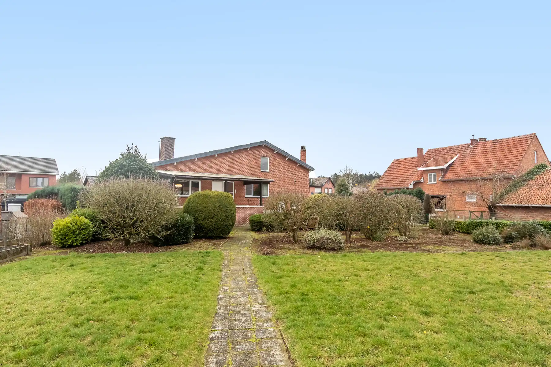 Ruime bel-etage woning met 3 slaapkamers en garage op 1161m² foto 29