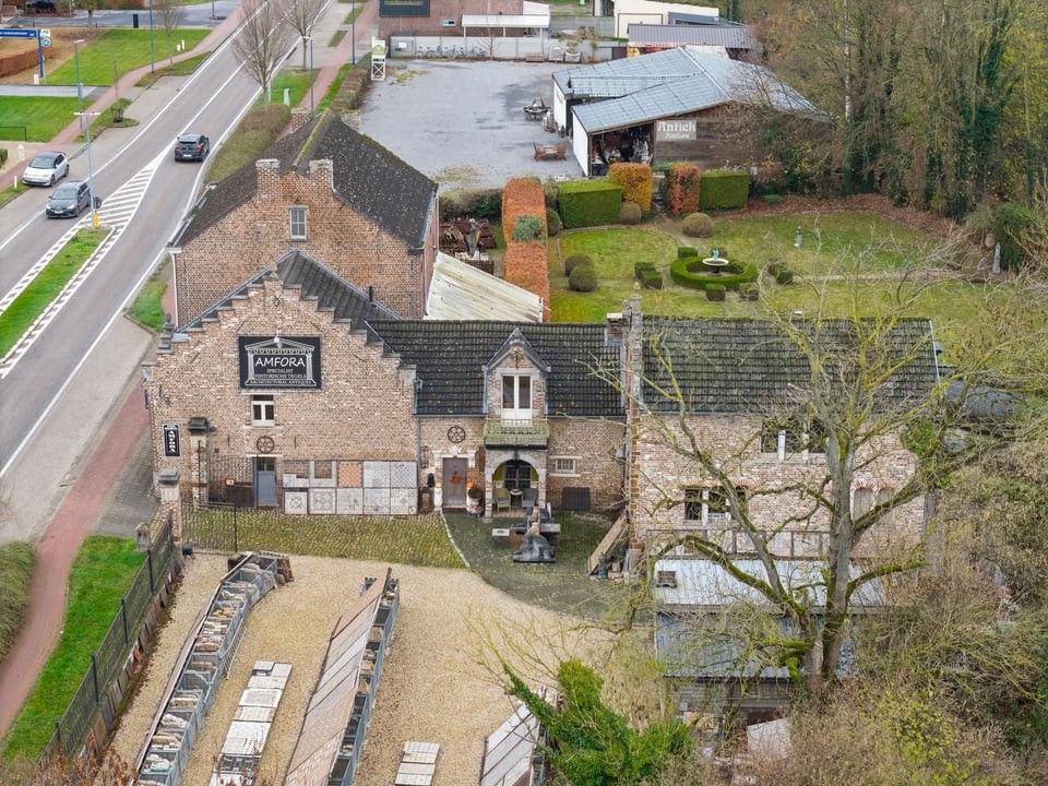 AUTHENTIEKE EIGENDOM MET KARAKTER, TUIN EN COMMERCIËLE MOGELIJKHEDEN foto 10