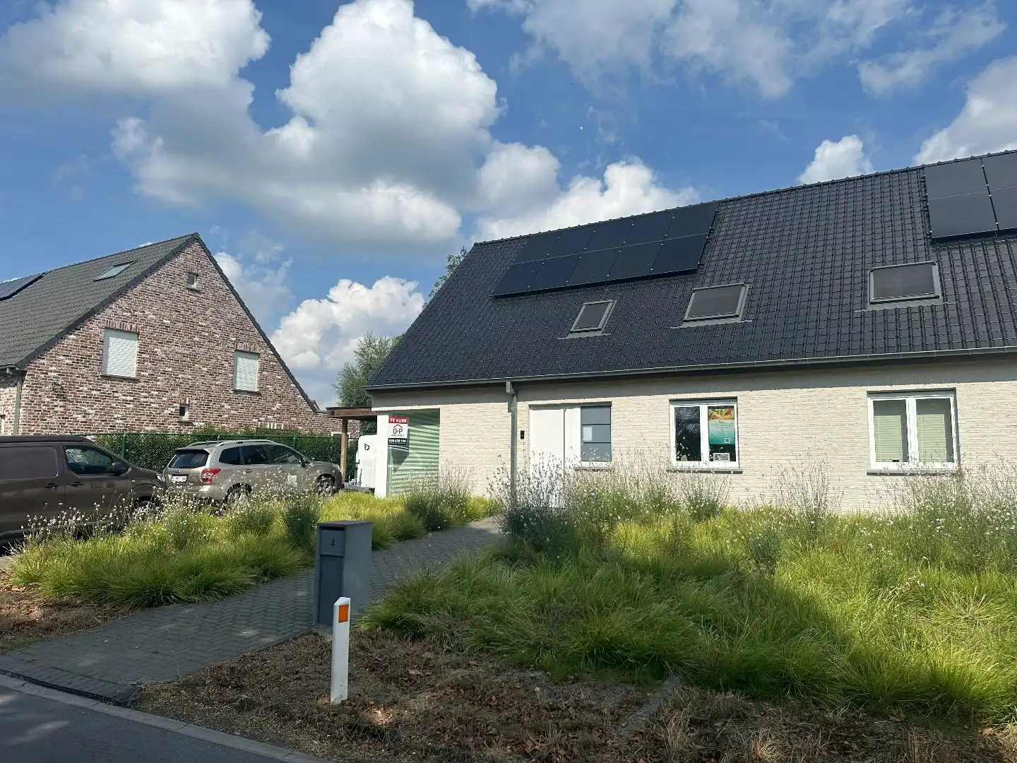 Prachtige energiezuinige nieuwbouwwoning, 3 slpk, bureel, mooie tuin met verzicht, Torhout foto {{pictureIndex}}