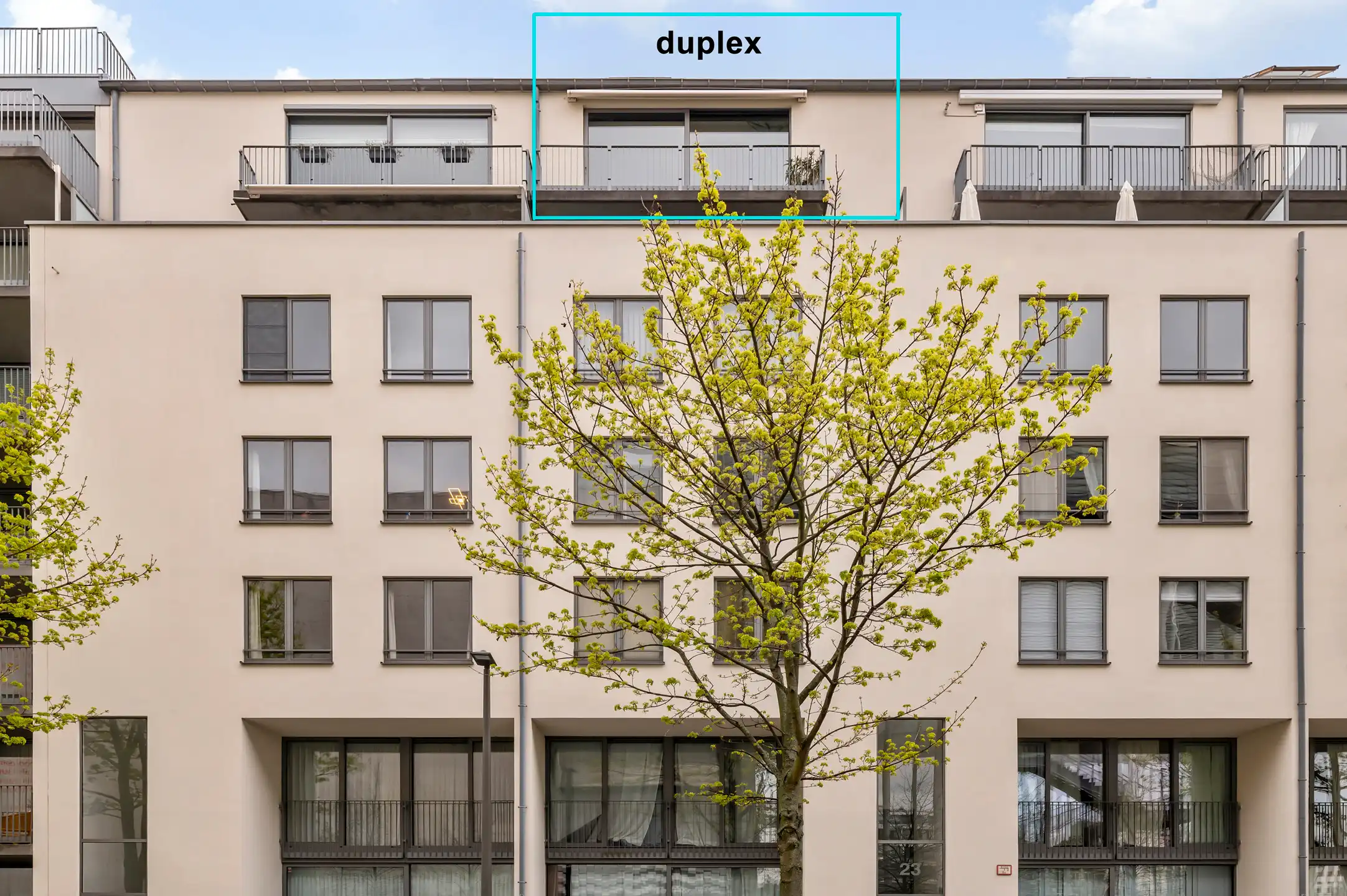 Duplex met twee terrassen aan het Theaterplein foto 2