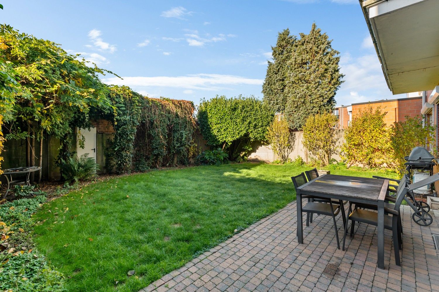 Gelijkvloers appartement met 3 SLPK, mooie tuin en garage te Deurne! foto 8