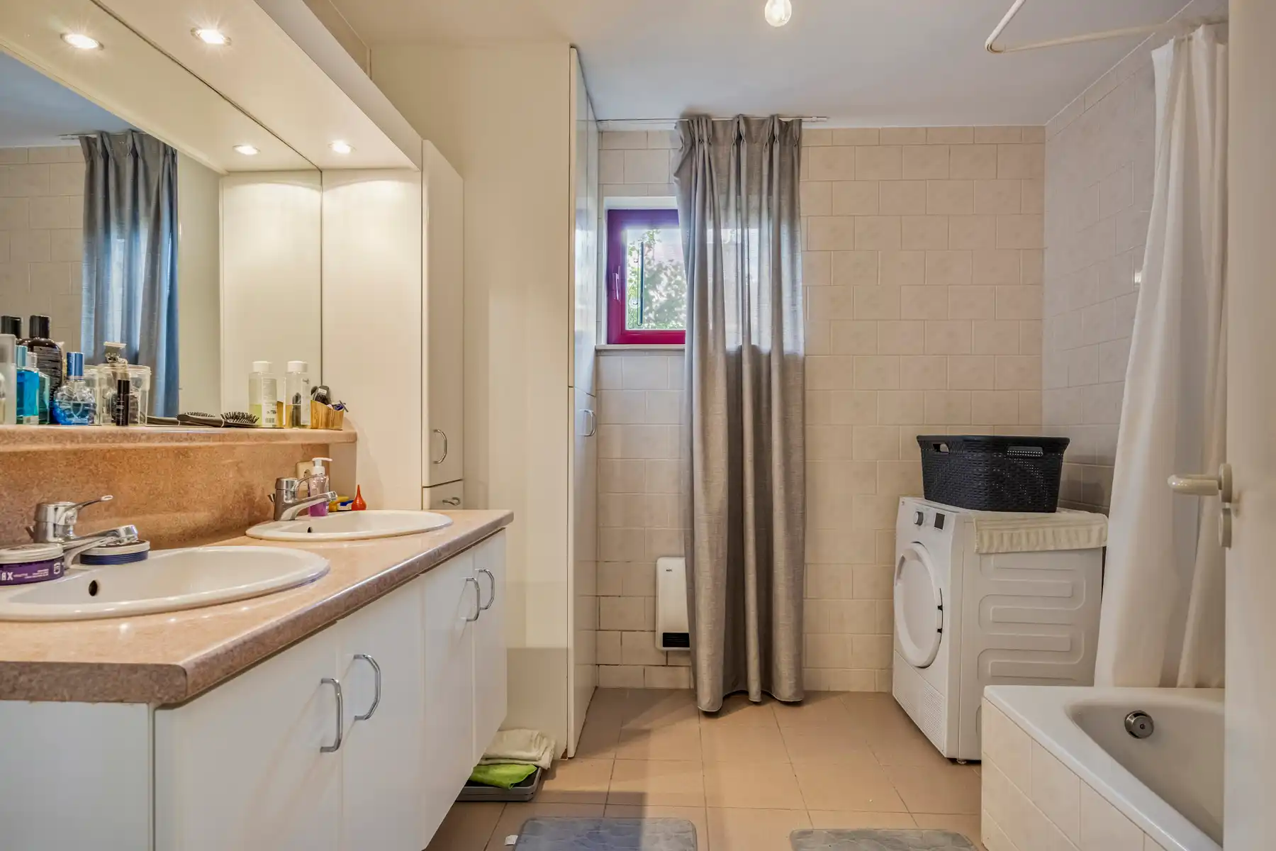 Glvrs 2-slaapkamer app LINKS foto 7