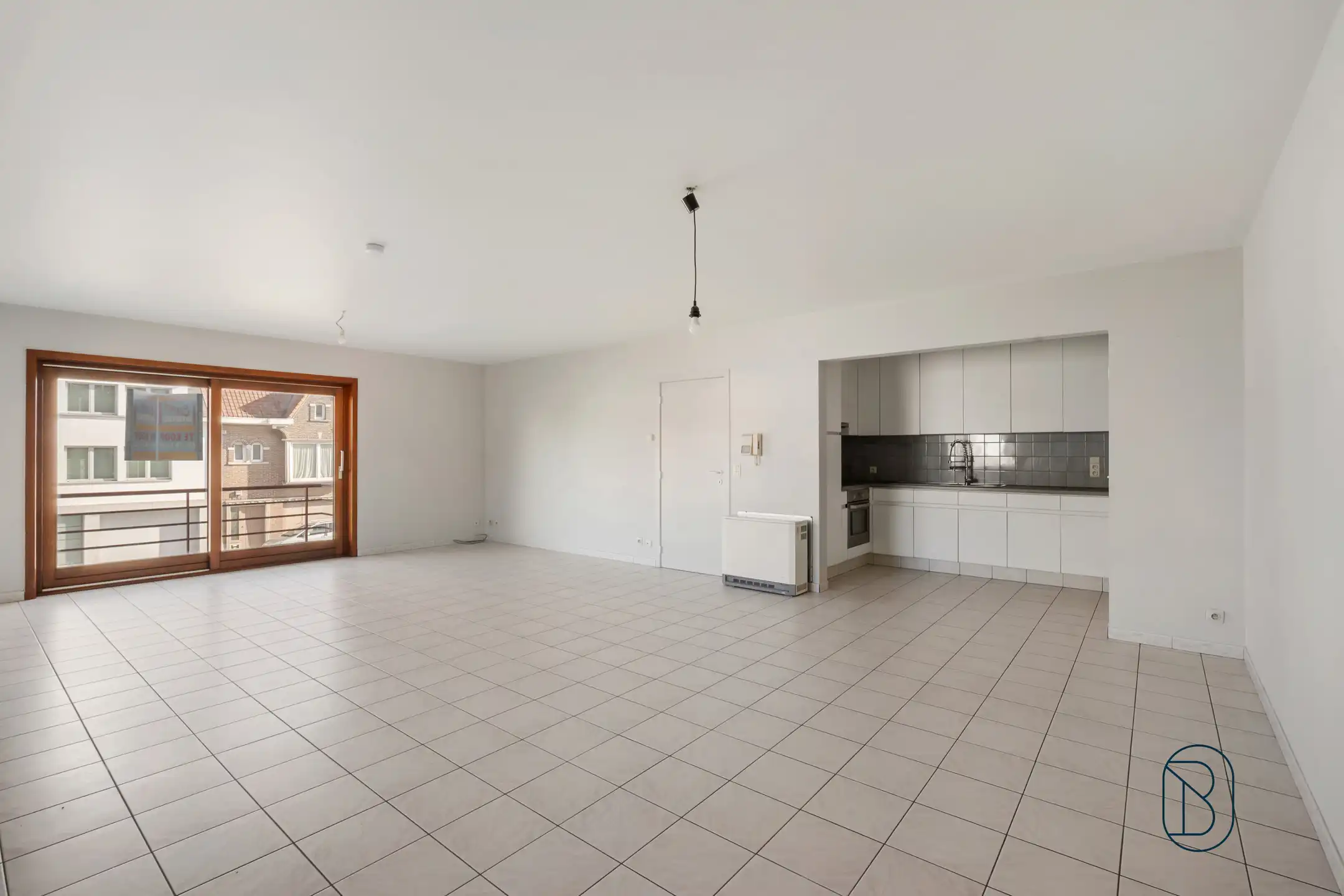 Instapklaar appartement met 2 slk en garage in Harelbeke foto 2