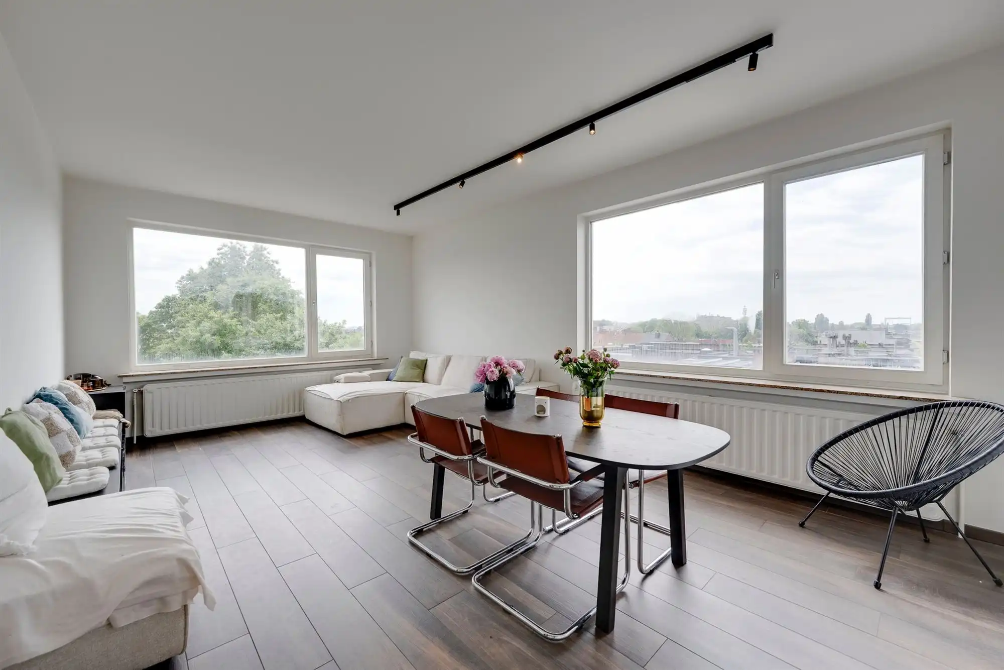 Lichtovergoten hoekappartement inclusief garagebox foto 4
