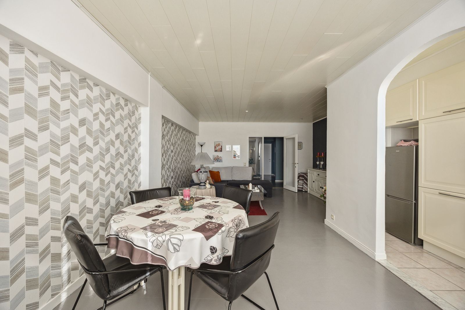 Instapklaar appartement met garagebox in Kapellen ! foto 6