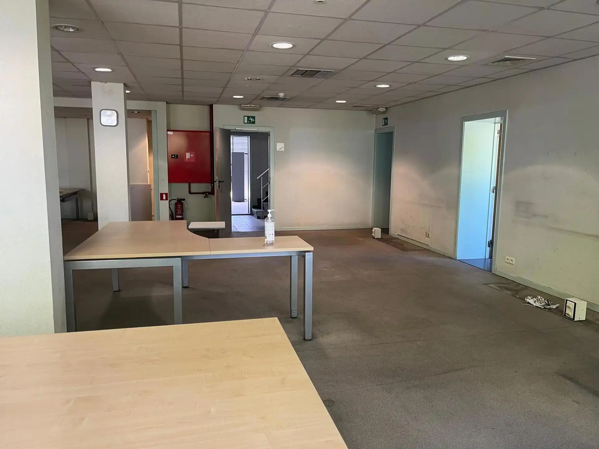 Bedrijfsgebouw magazijn met kantoren Mechelen-Noord foto 15