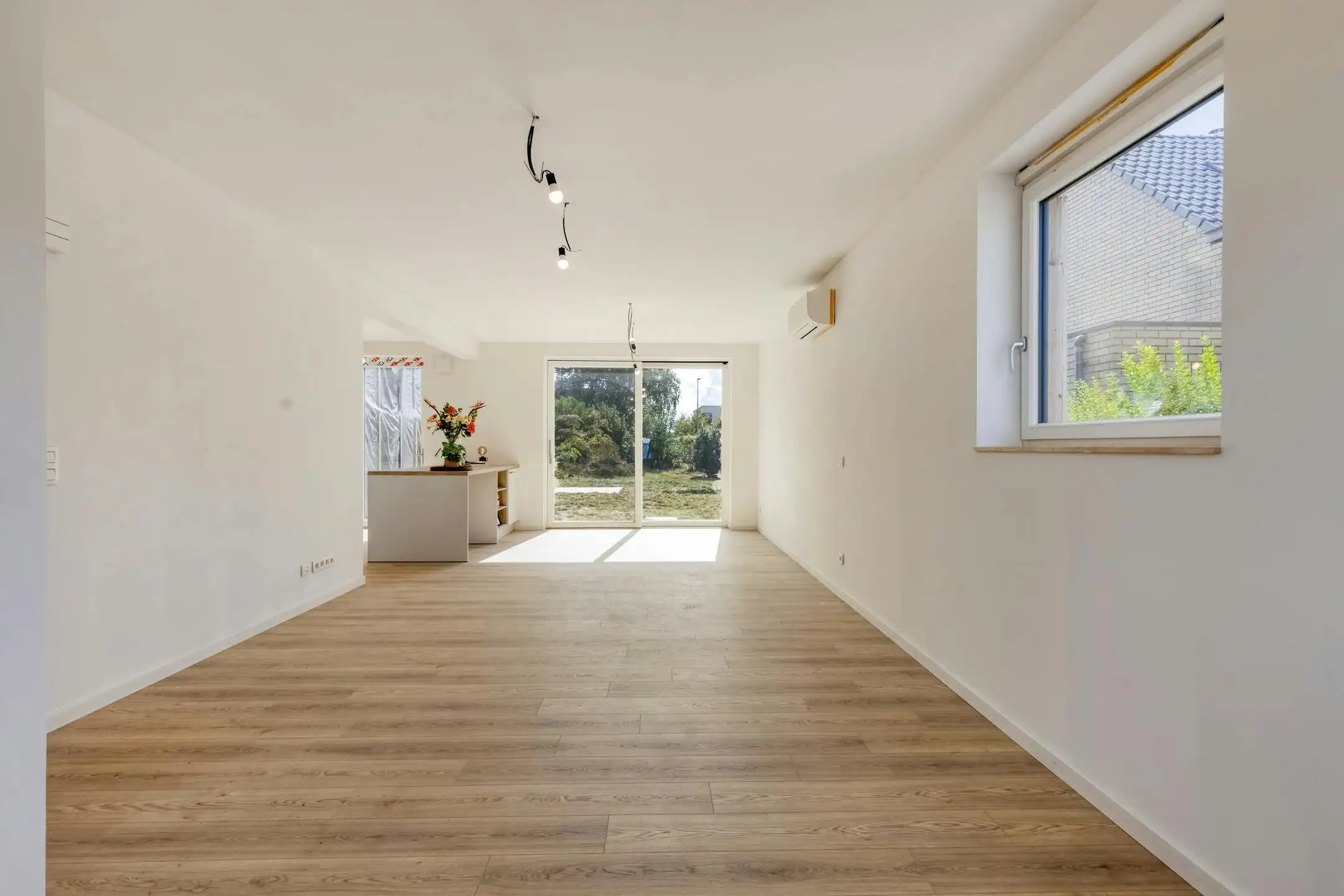 Nieuwbouwwoning met  3 slaapkamers te koop in Zwijnaarde foto 5