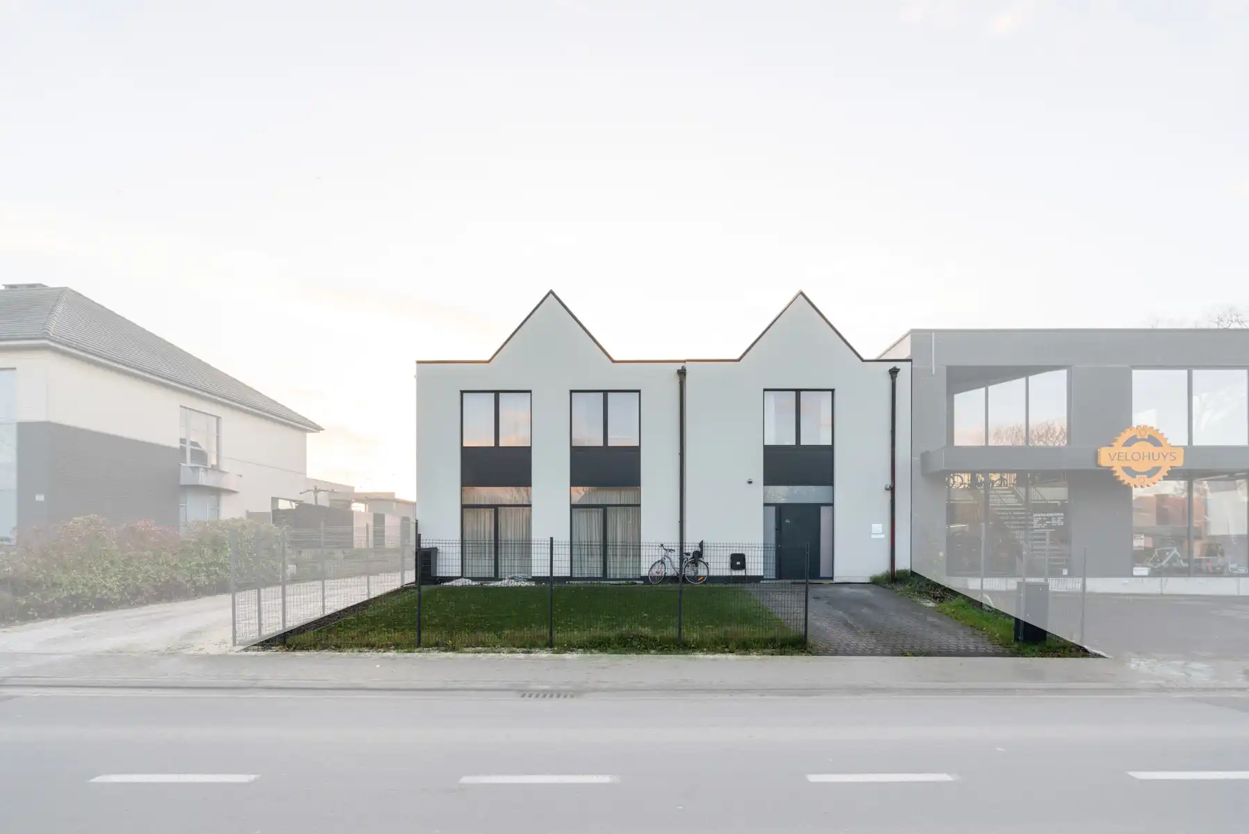 Uitzonderlijk duplex appartement van 220m² met 3 slaapkamers. foto {{pictureIndex}}