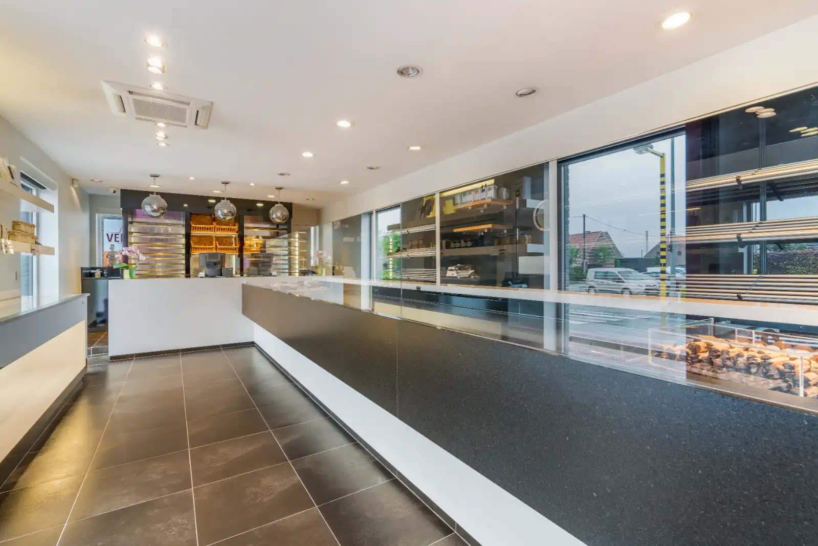 Zeer ruime woning met 4 slaapkamers, opslagruimte, hobbyruimte, ... foto 16