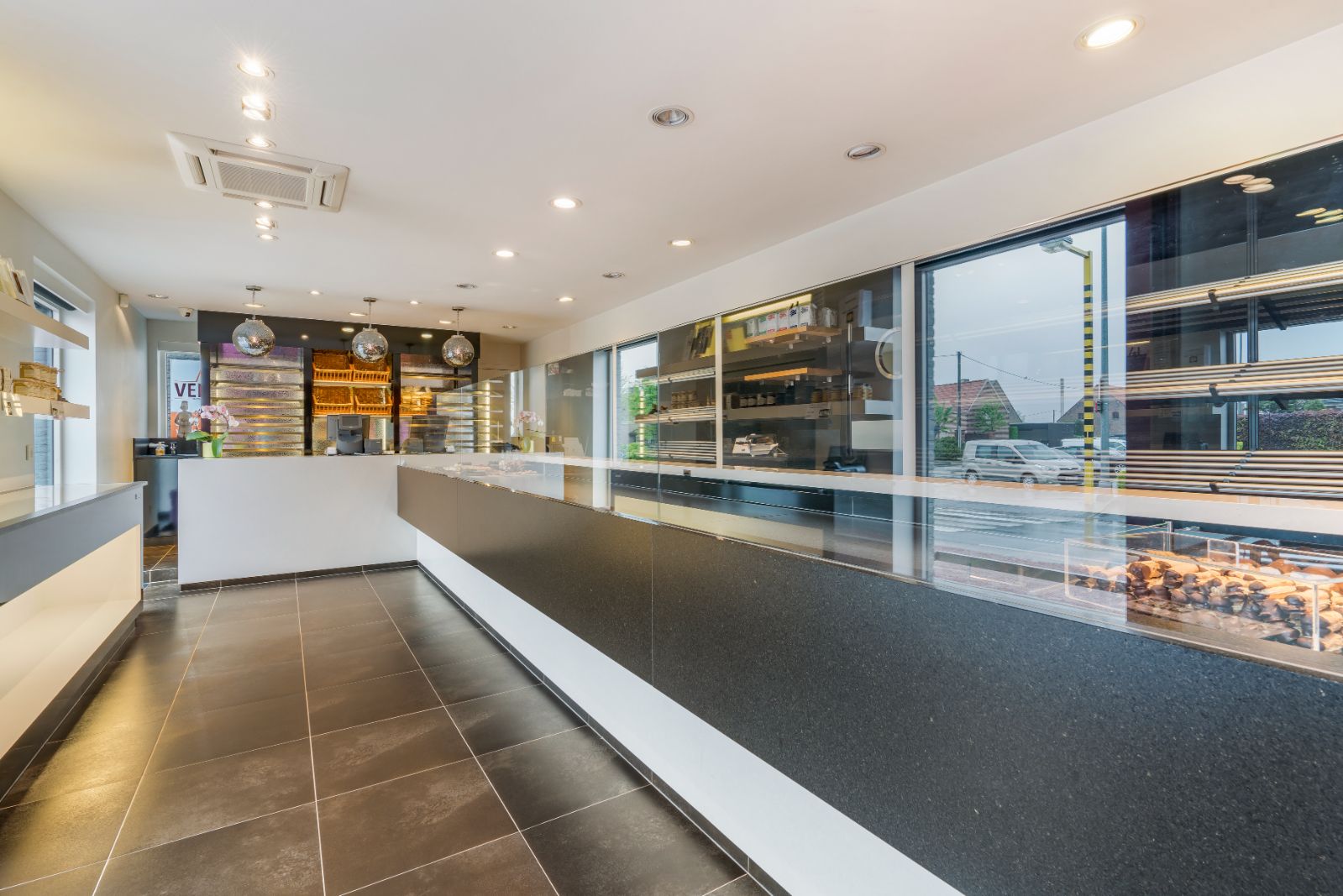 Zeer ruime woning met 4 slaapkamers, opslagruimte, hobbyruimte, ... foto 16