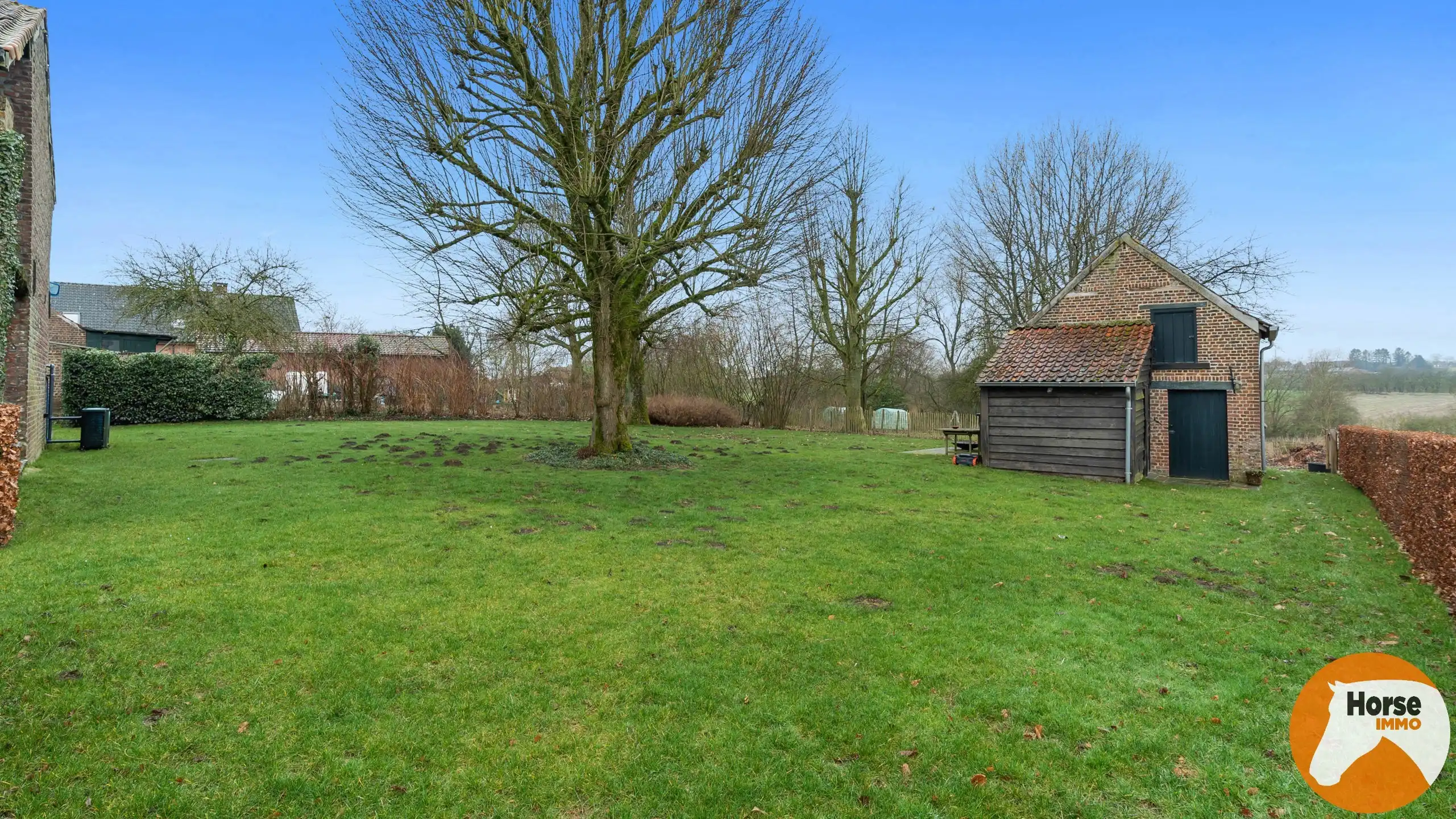 GOOIK - Luxueus afgewerkte hoeve met bijgebouw en weide foto 29