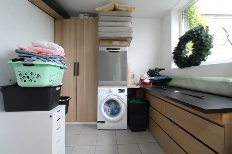 Ruime gezinswoning met 3 slaapkamers en zonnige tuin foto 8
