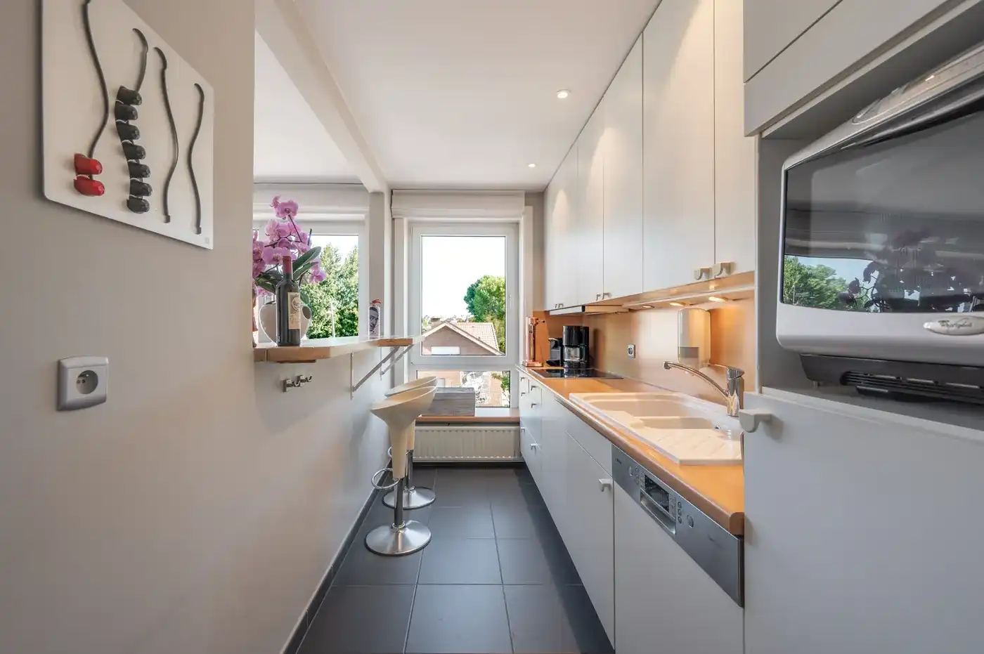 Lichtrijk appartement vlakbij het Zegemeer en het cultuurcentrum Scharpoord te Knokke foto 4