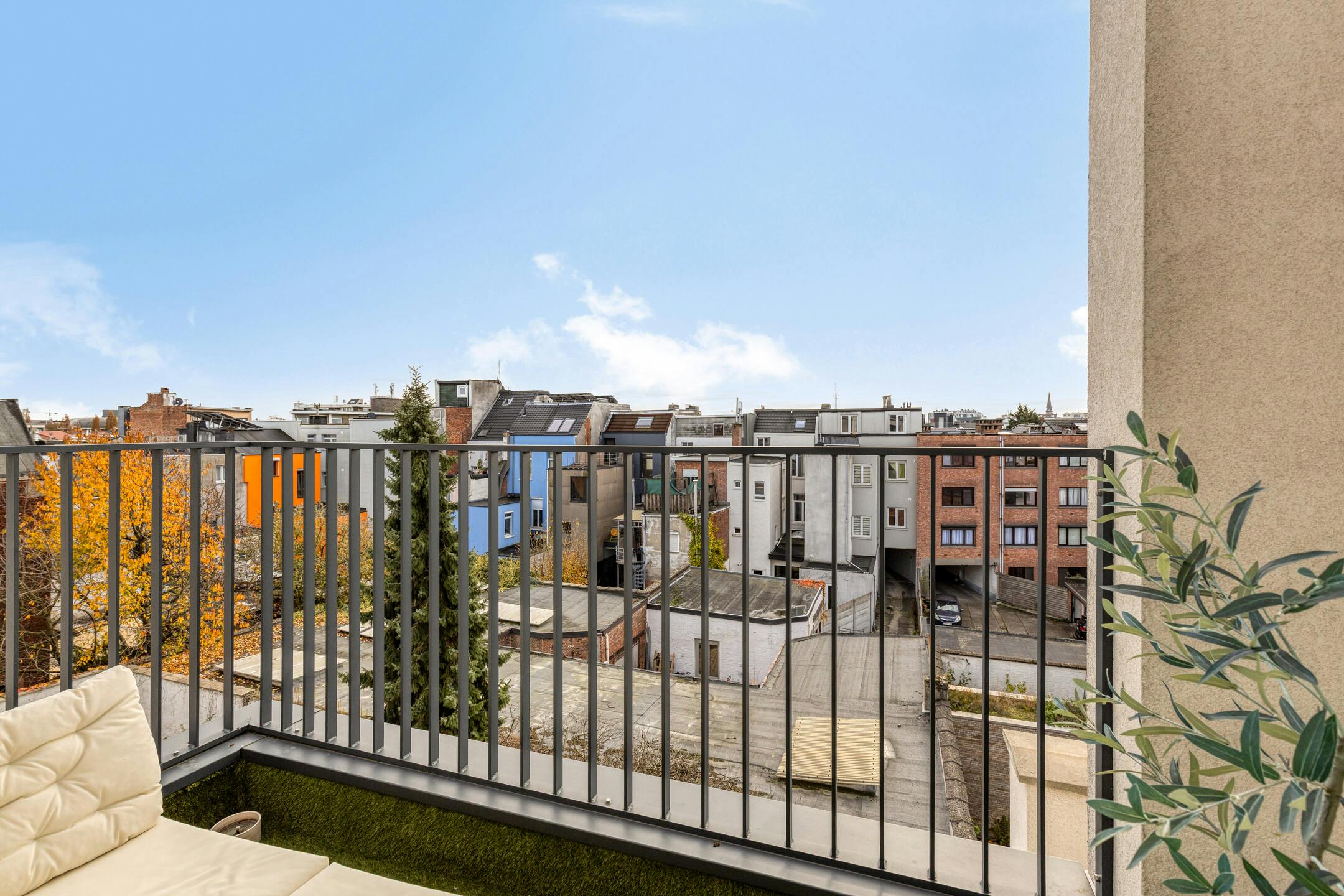 Recent gerenoveerd appartement met terras te koop in Antwerpen foto 4