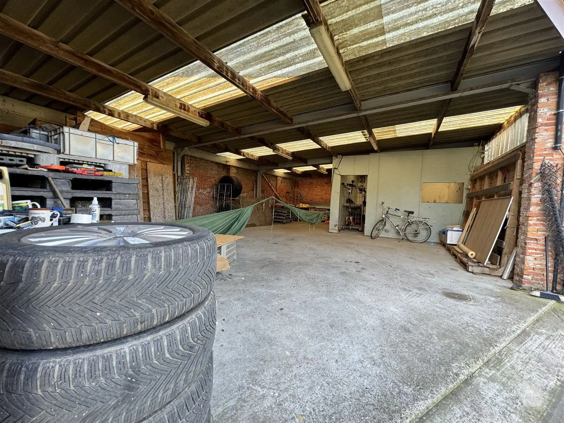 Mooi perceel met vrijstaande woning en groot potentieel! foto 9