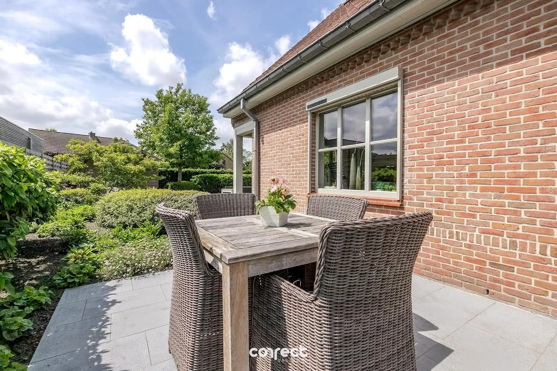 Rustig gelegen, zeer net onderhouden open bebouwing met prachtige, zongerichte tuin. foto 19