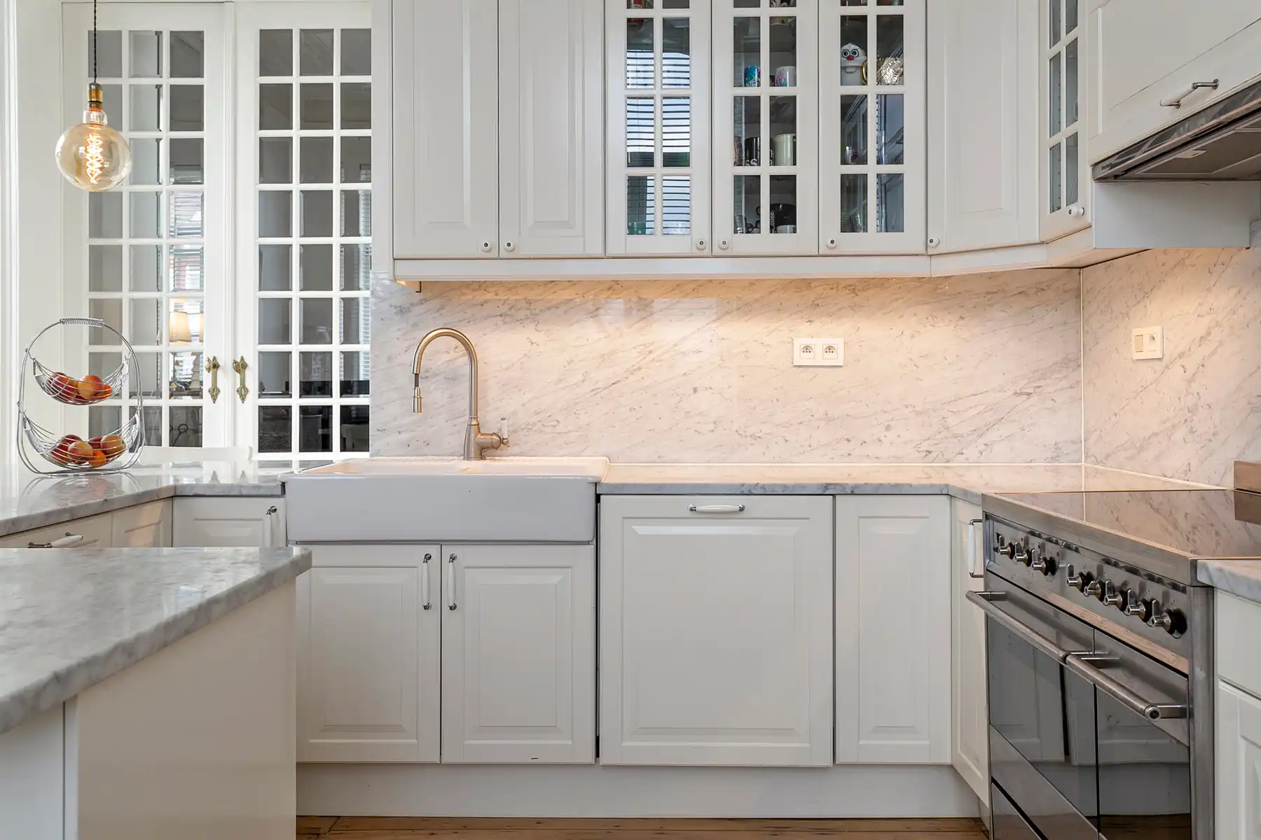 Ruim herenhuis van 571 m² met 8 slaapkamers en een tuin van bijna 20 are foto 5