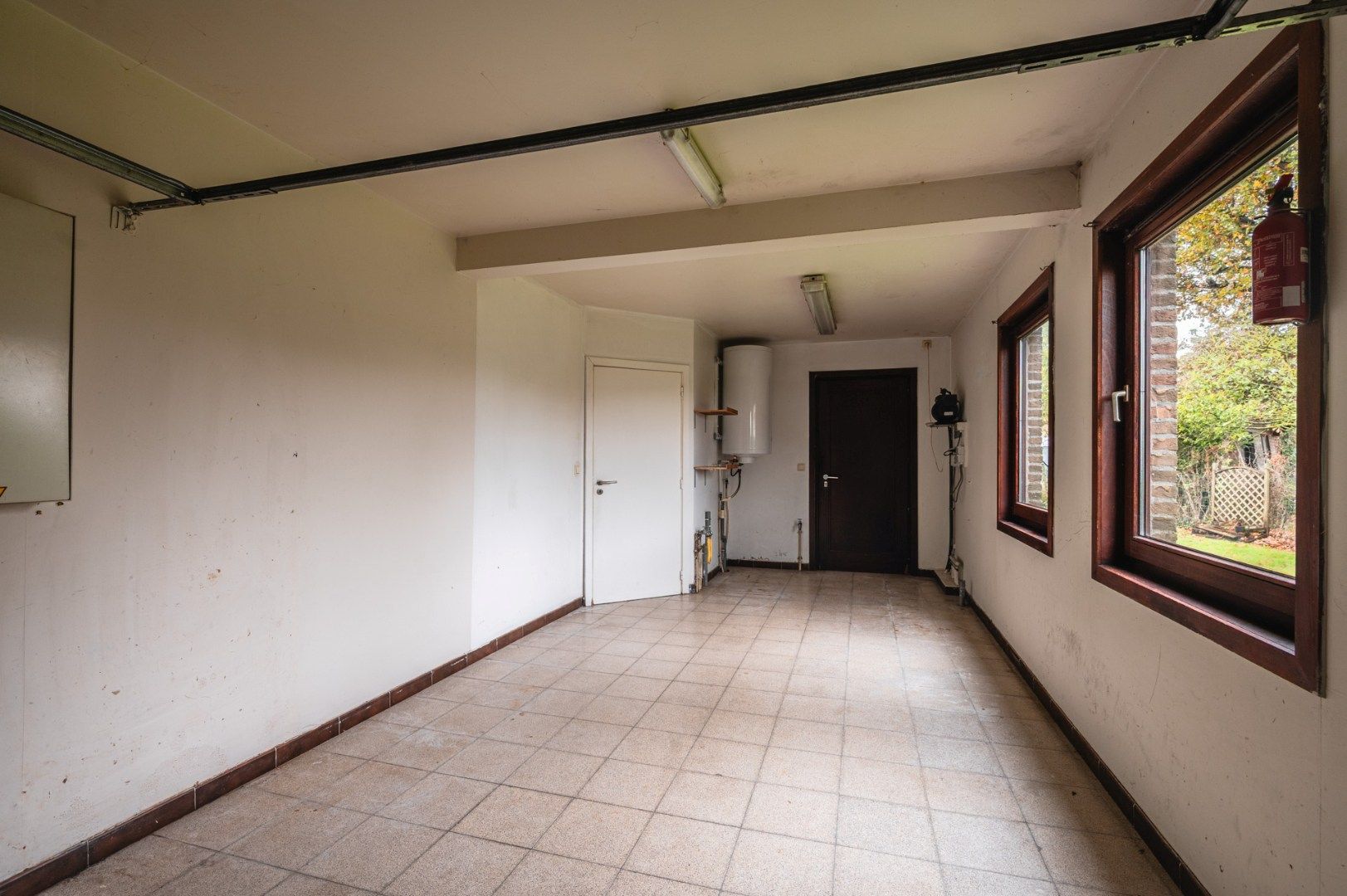 Open bebouwing op 950 m² met 4 kamers en garage foto 21