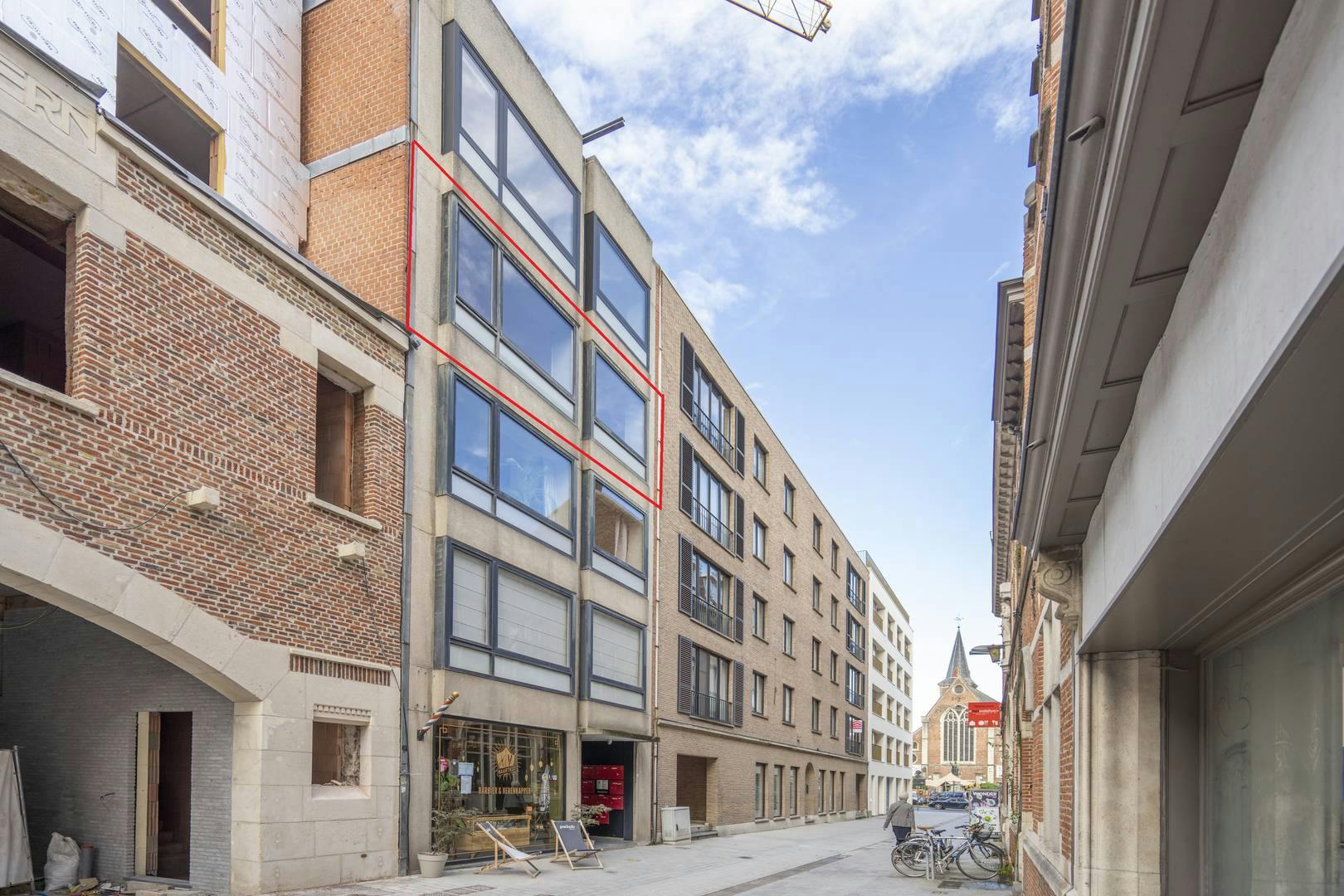 Centraal gelegen studio te koop in Kortrijk!  foto {{pictureIndex}}