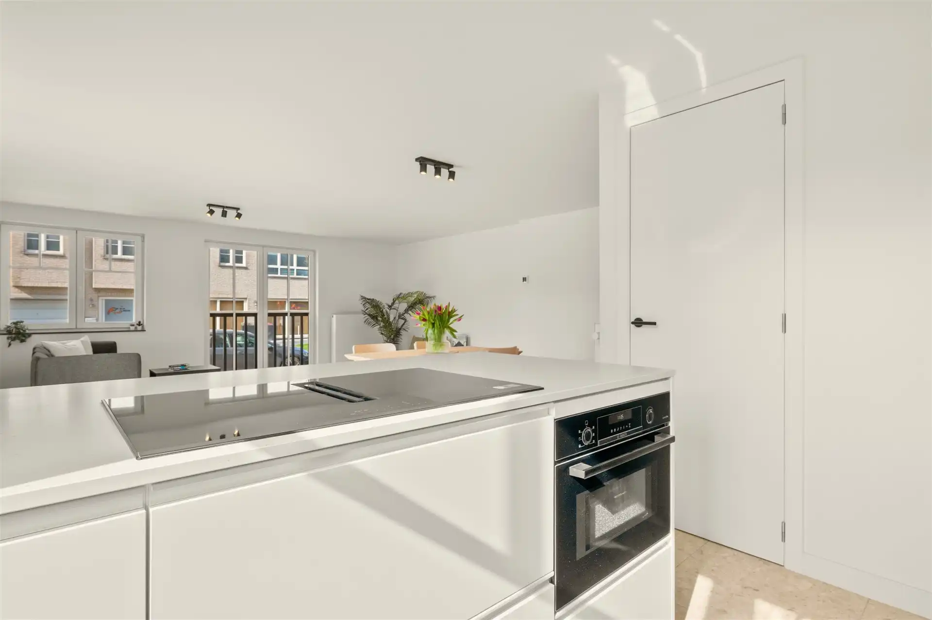 Prachtig gelijkvloers hoekappartement met 2 slpks foto 22