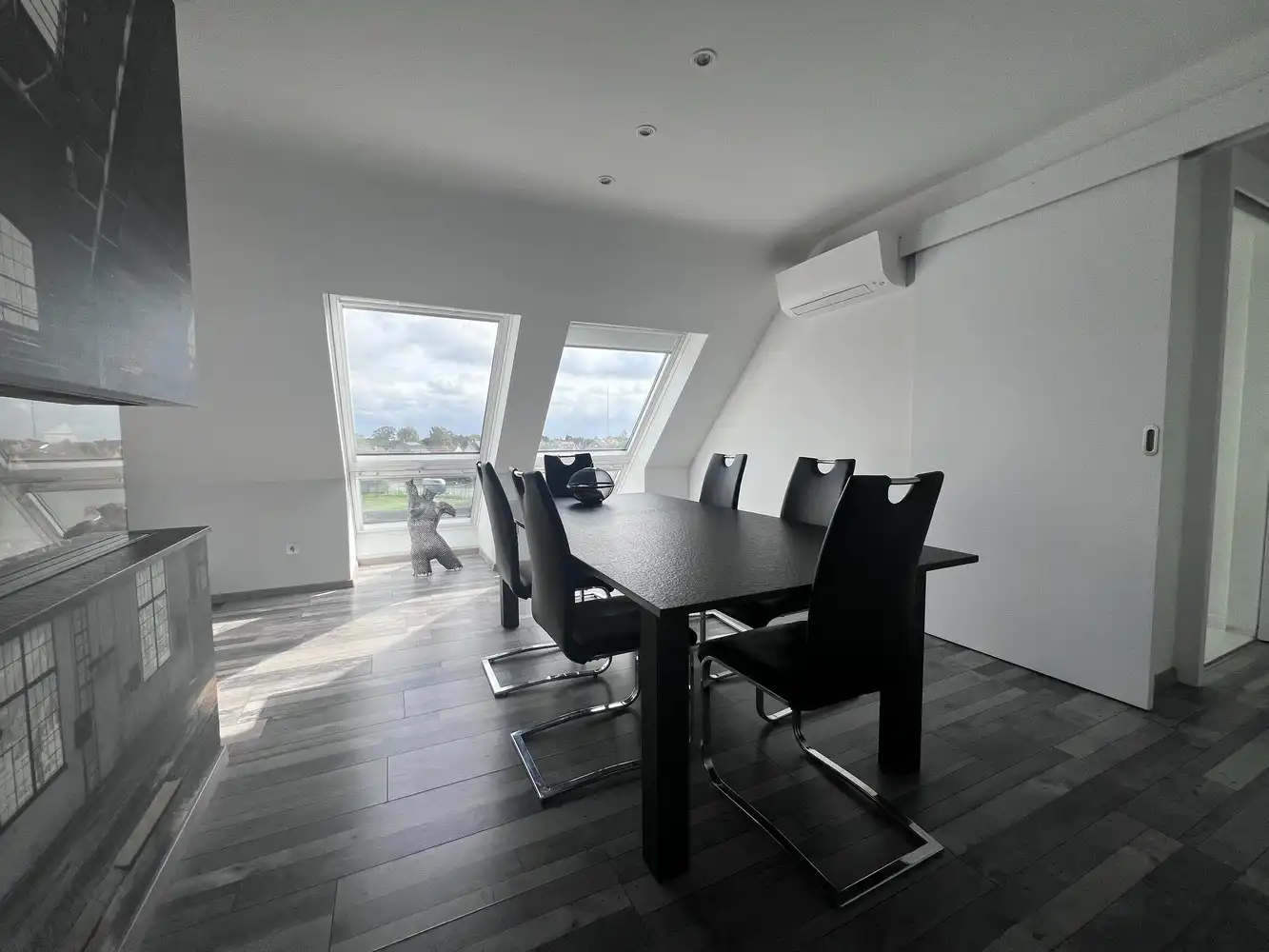 Appartement met 5 slaapkamers en prachtig vergezicht. foto 4