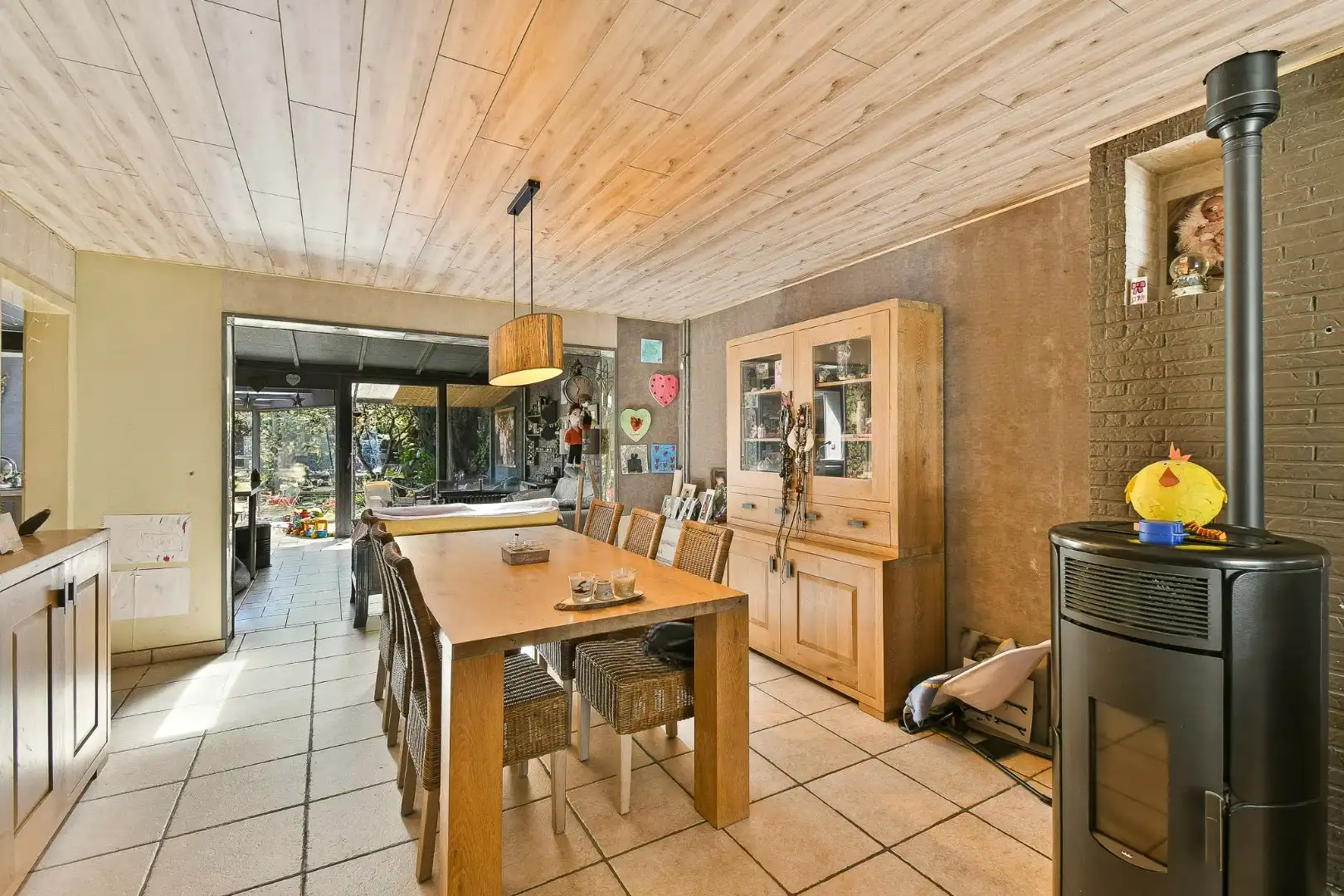 Woning met drie slaapkamers, garage en zonnige tuin foto 6